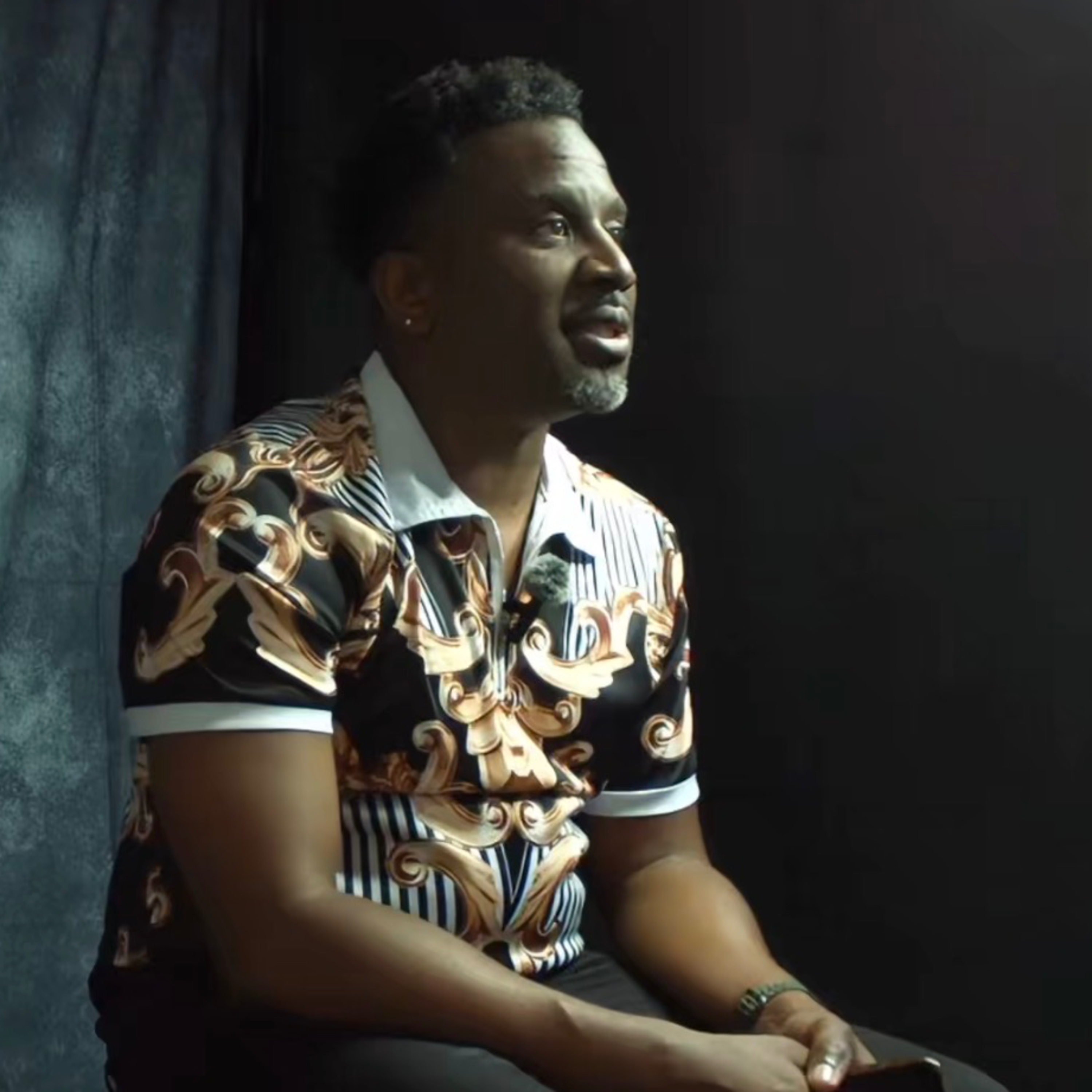 Portrait 10/10 - Stage2424.com - Créativité et Inspiration.