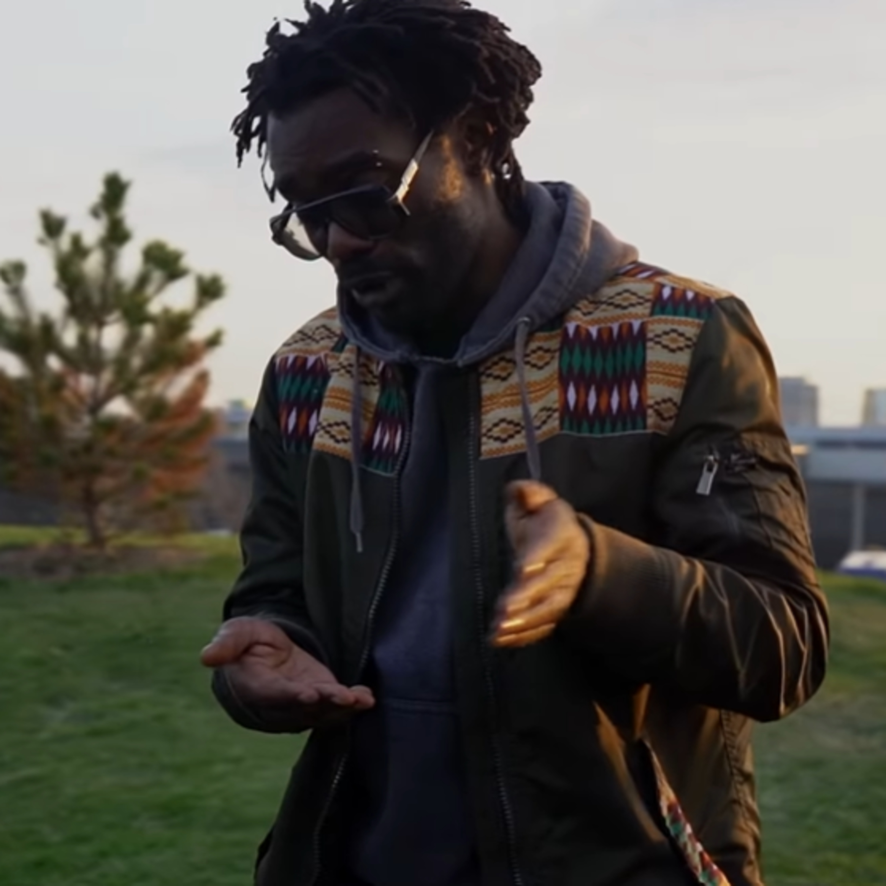 Portrait 10/10 - Stage2424.com - Créativité et Inspiration.