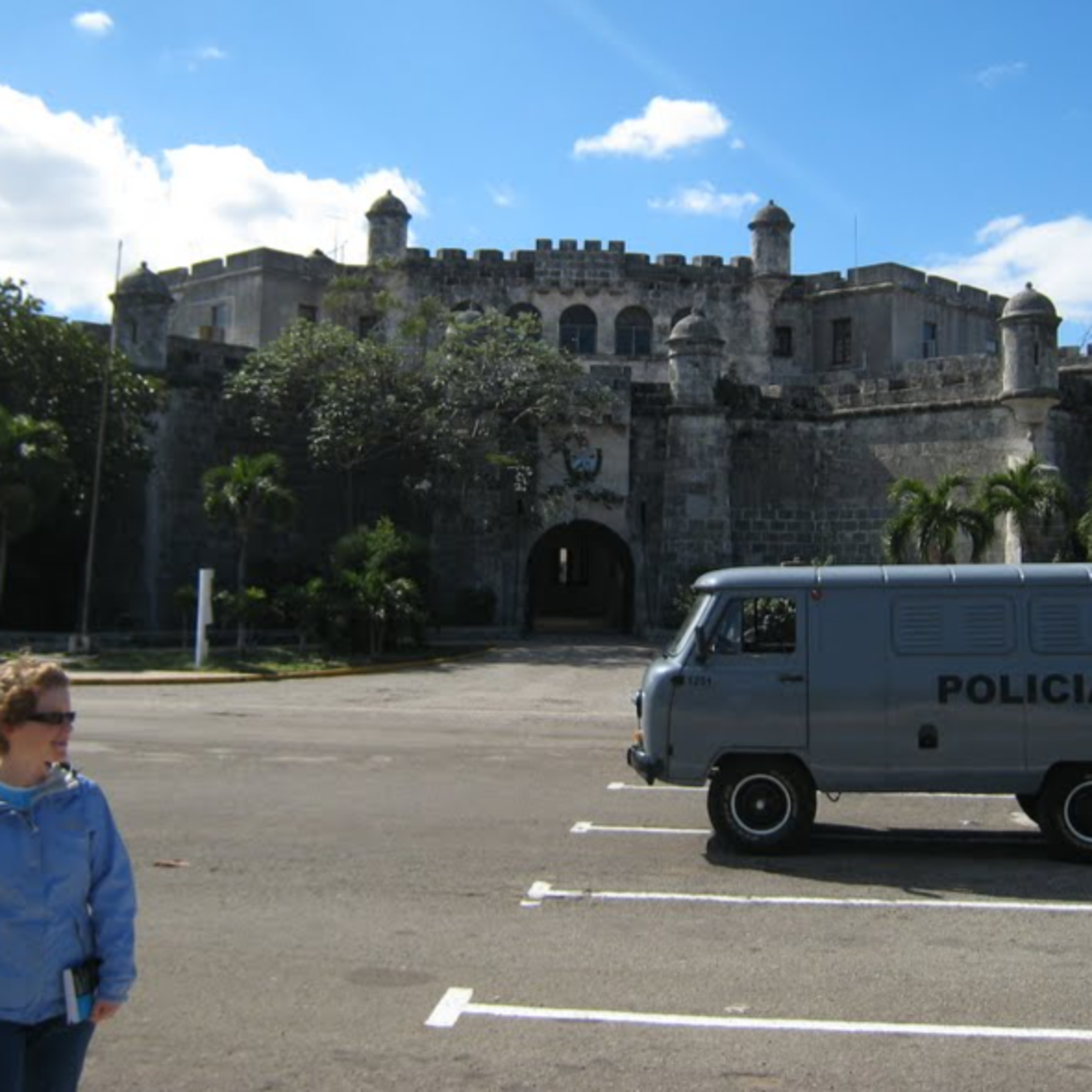 Varadero, Havana and a cold snap - English - Cuba - Teresita Travels episode artwork