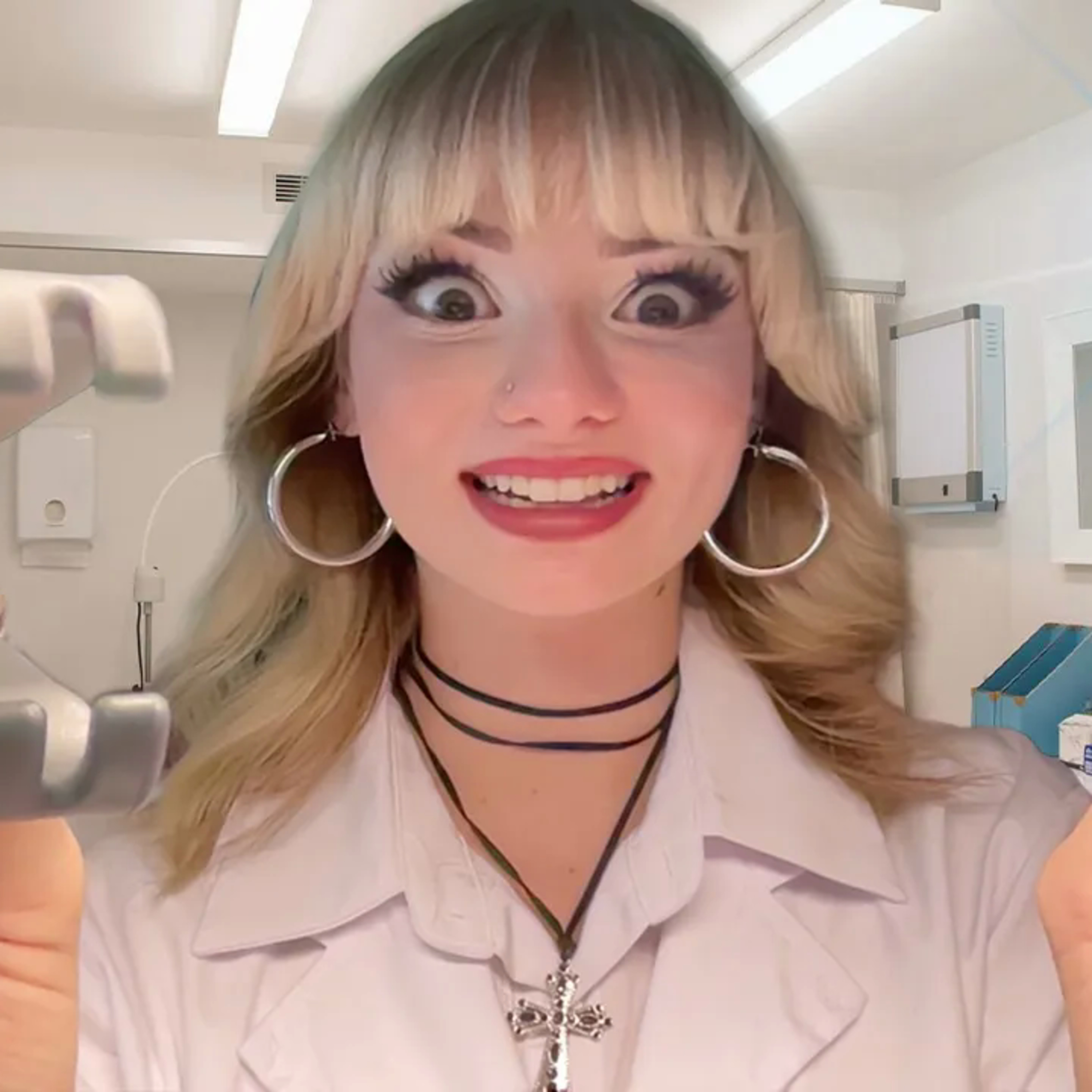 ASMR a normal eye exam (not dangerous)