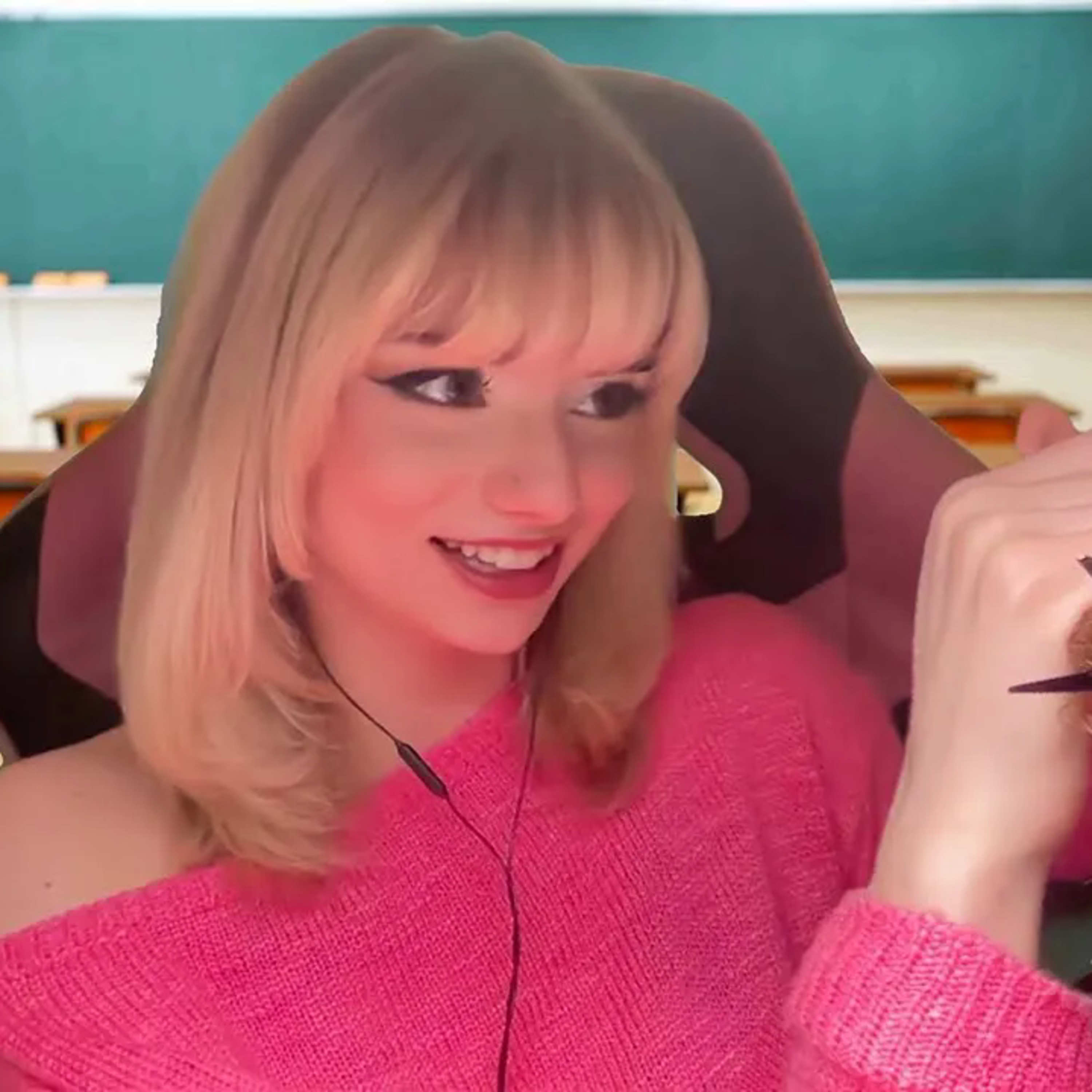 ASMR Girl in Class (secretly) cuts your hair✂️ 💇‍♀️