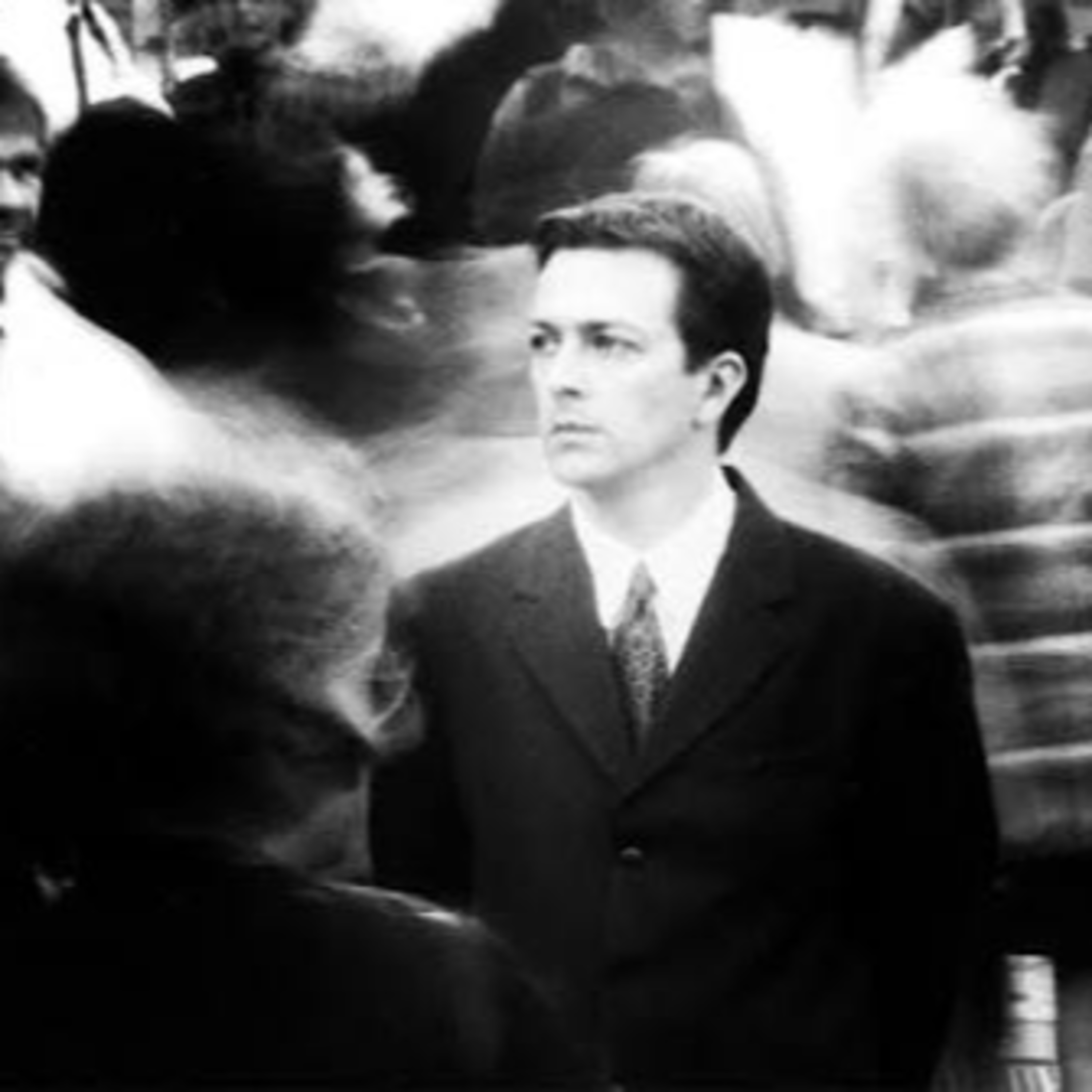 Following (1998) with Christian Gutiérrez episode artwork