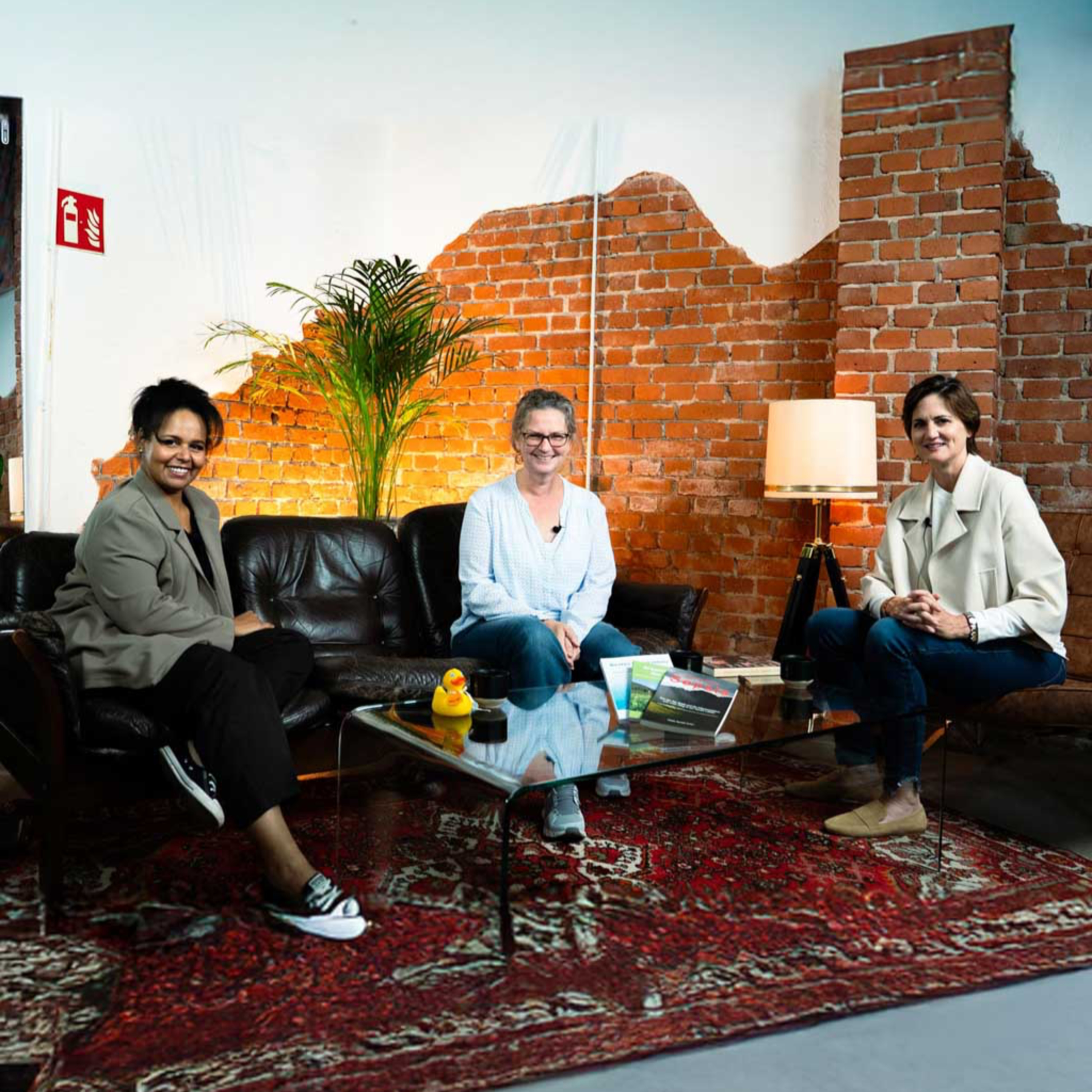 Susanne, Fritz Wepper & die Freundschaftspfote