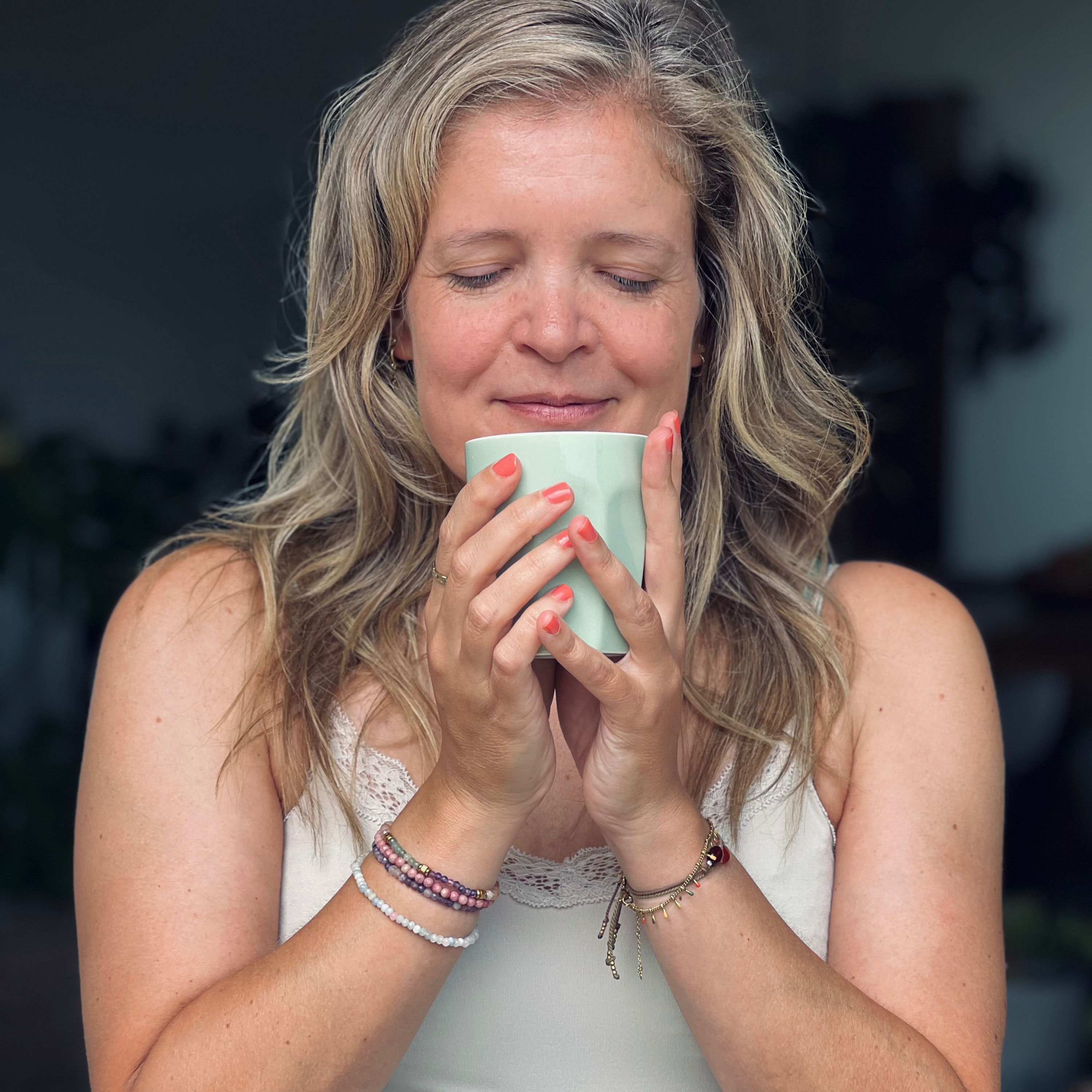 Korte ontspanningsoefening voor lichaam en geest | Yin by Jen episode artwork