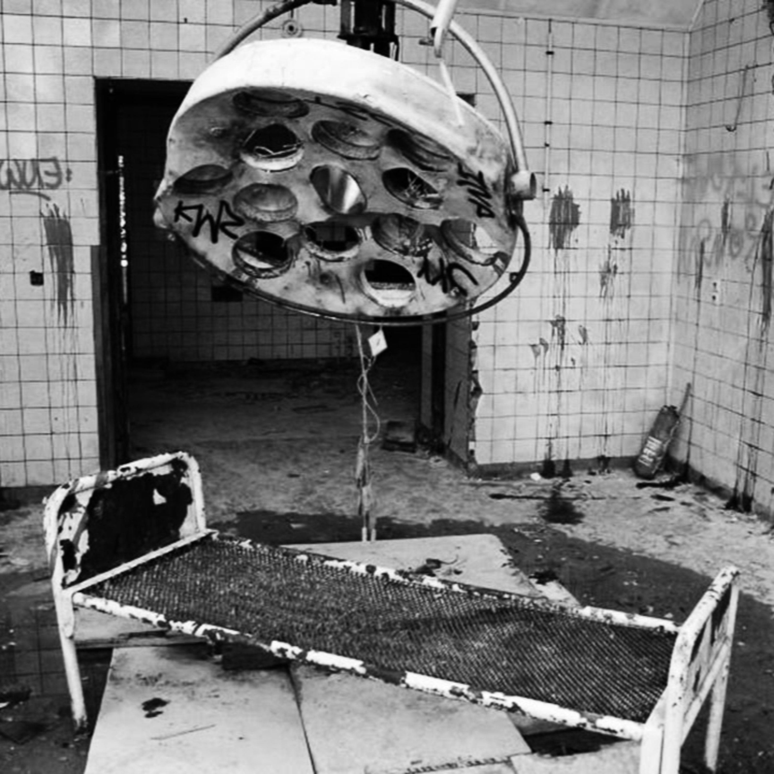 Top 15 Horrifying Abandoned Places To Explore episode artwork