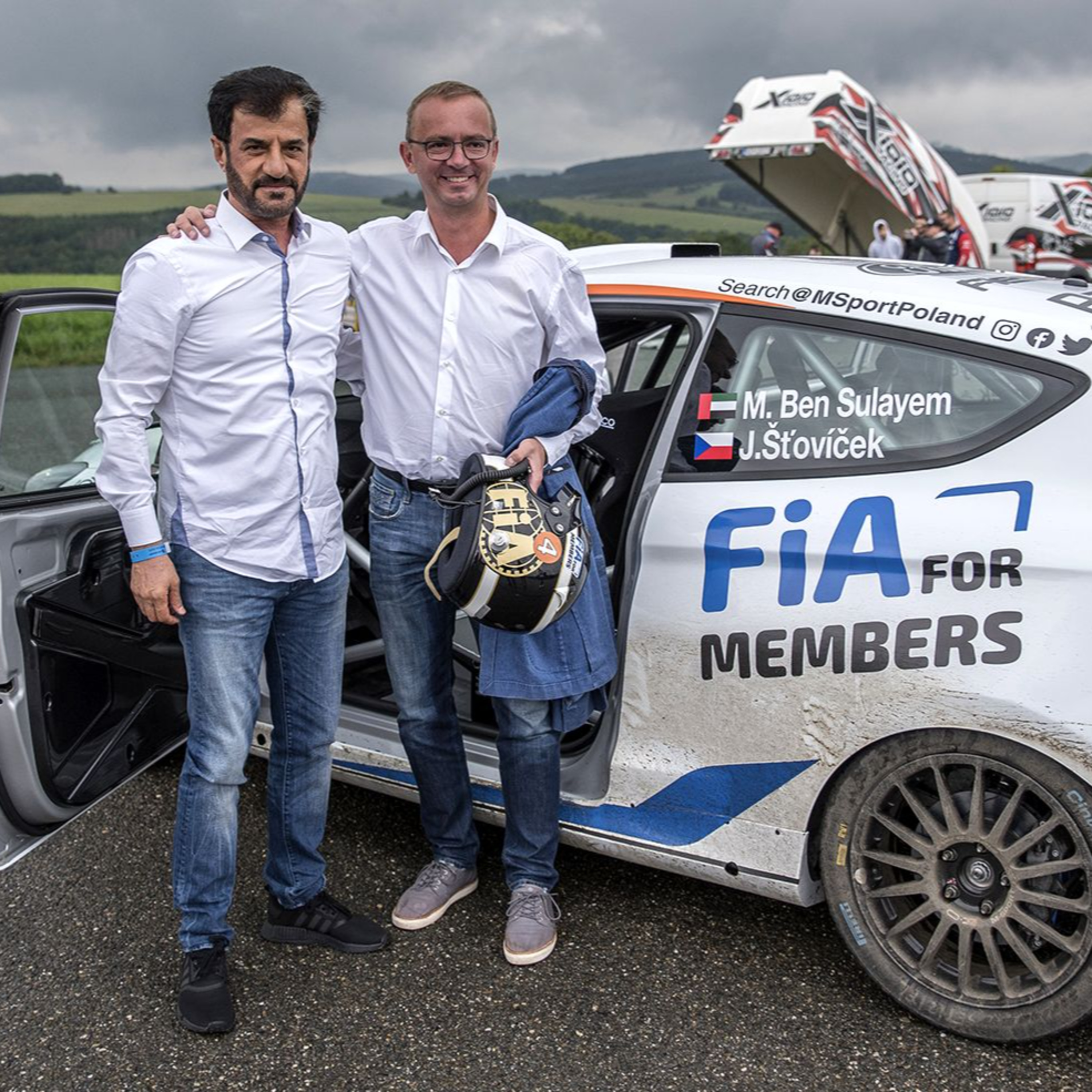 Zvláštní zpráva: Česká stopa ve vyšetřování praktik FIA bývalými agenty USA