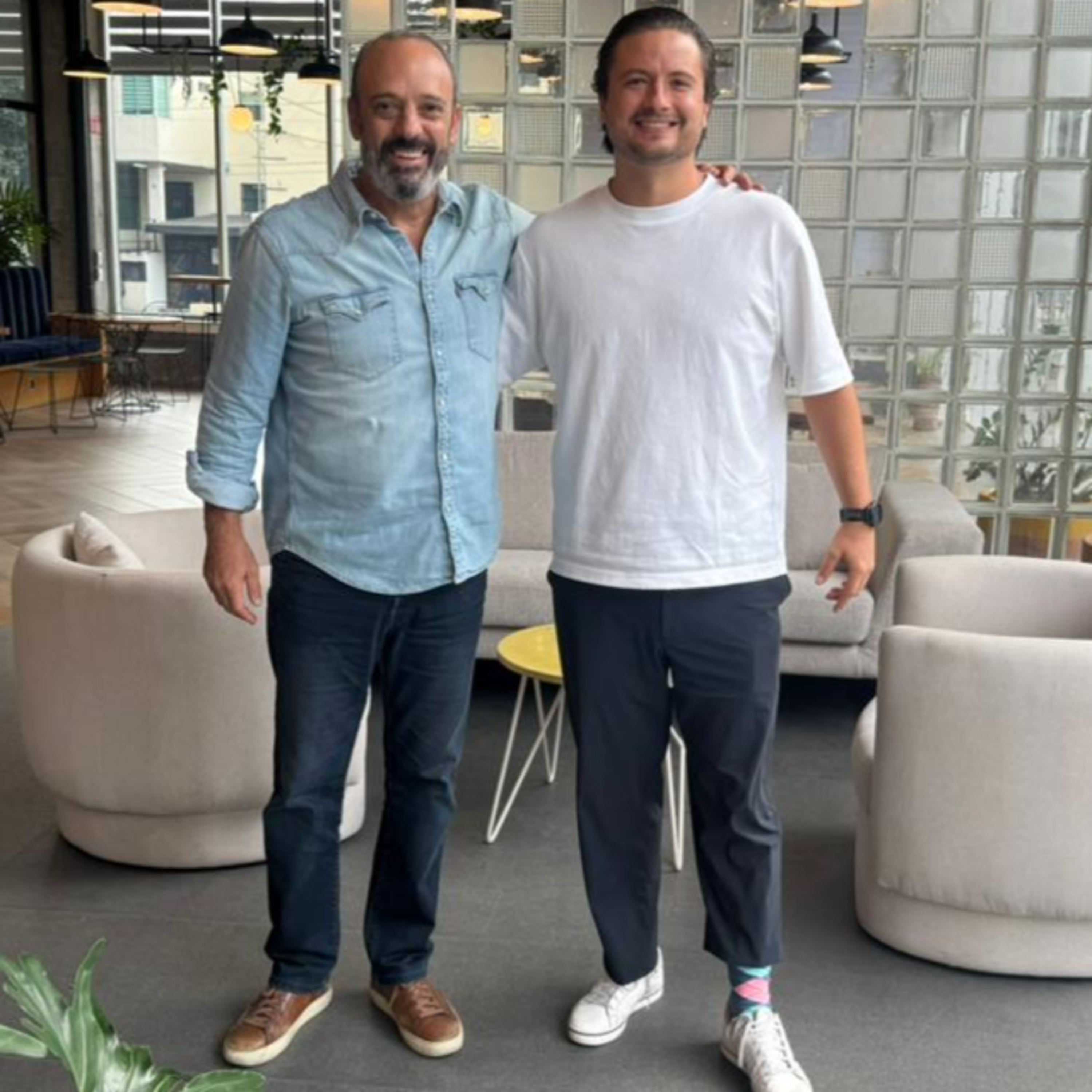 38. Vivir dormido o vivir despierto | Ernesto Escobar  episode artwork