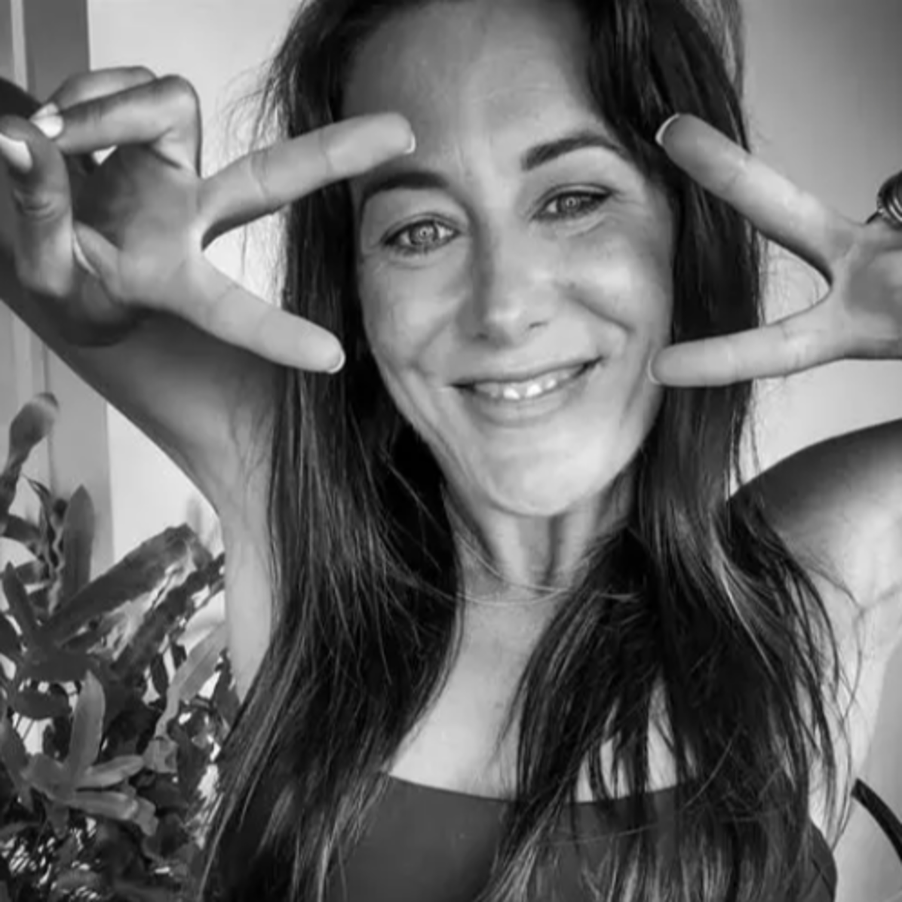 Episode 45 - How Joelle Legg Balances Humor, Health, and Hustle | Secrets to Success! episode artwork