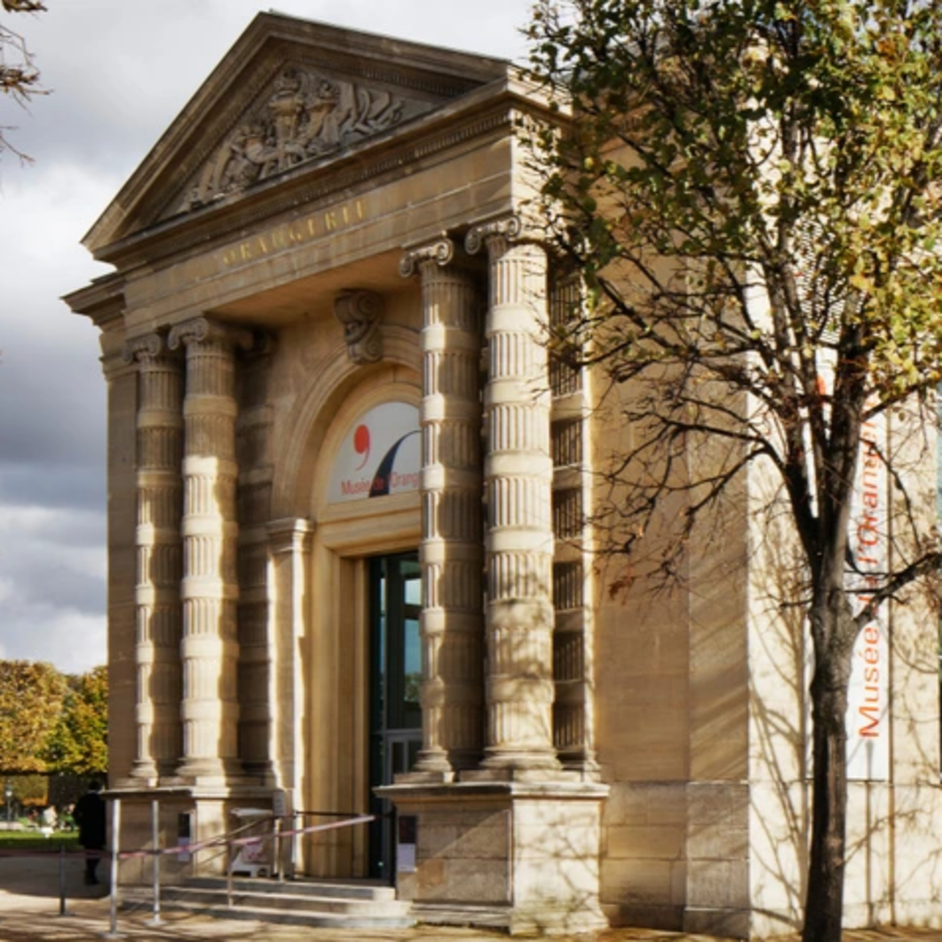 The Orangerie Museum - exterior episode artwork