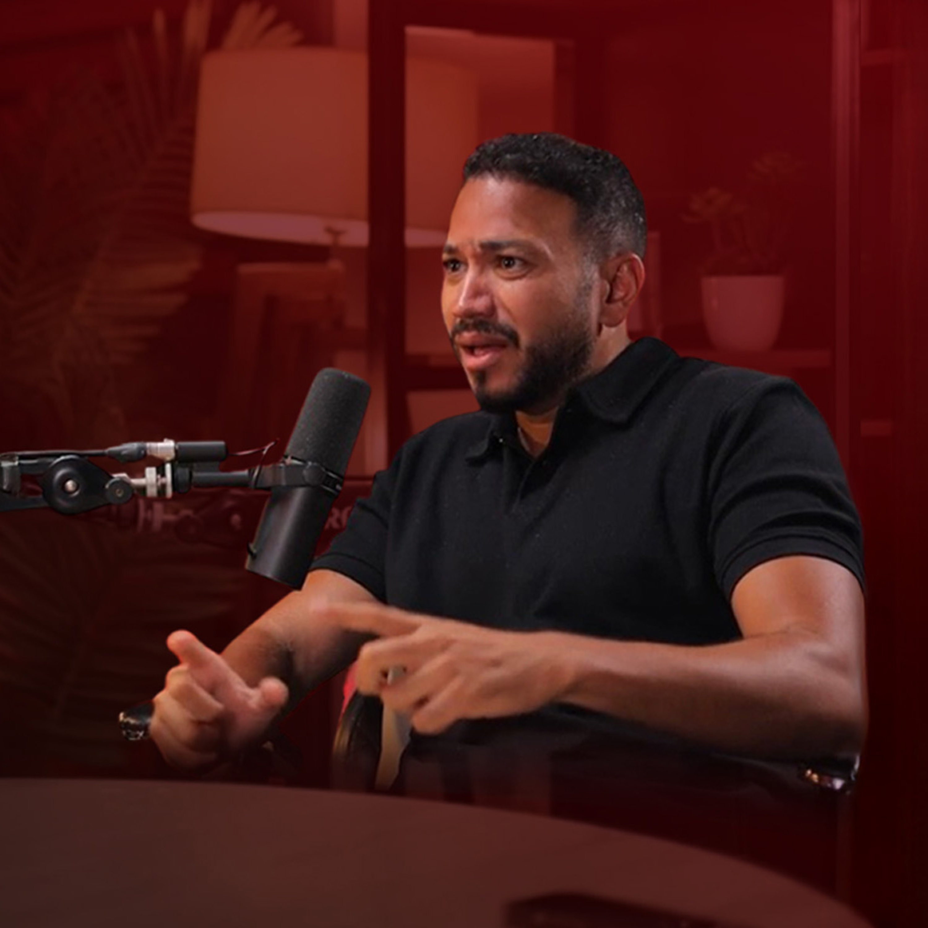 محمد جمال | ملحن، مغني، إدارة سوشال ميديا أنغام ولطيفة