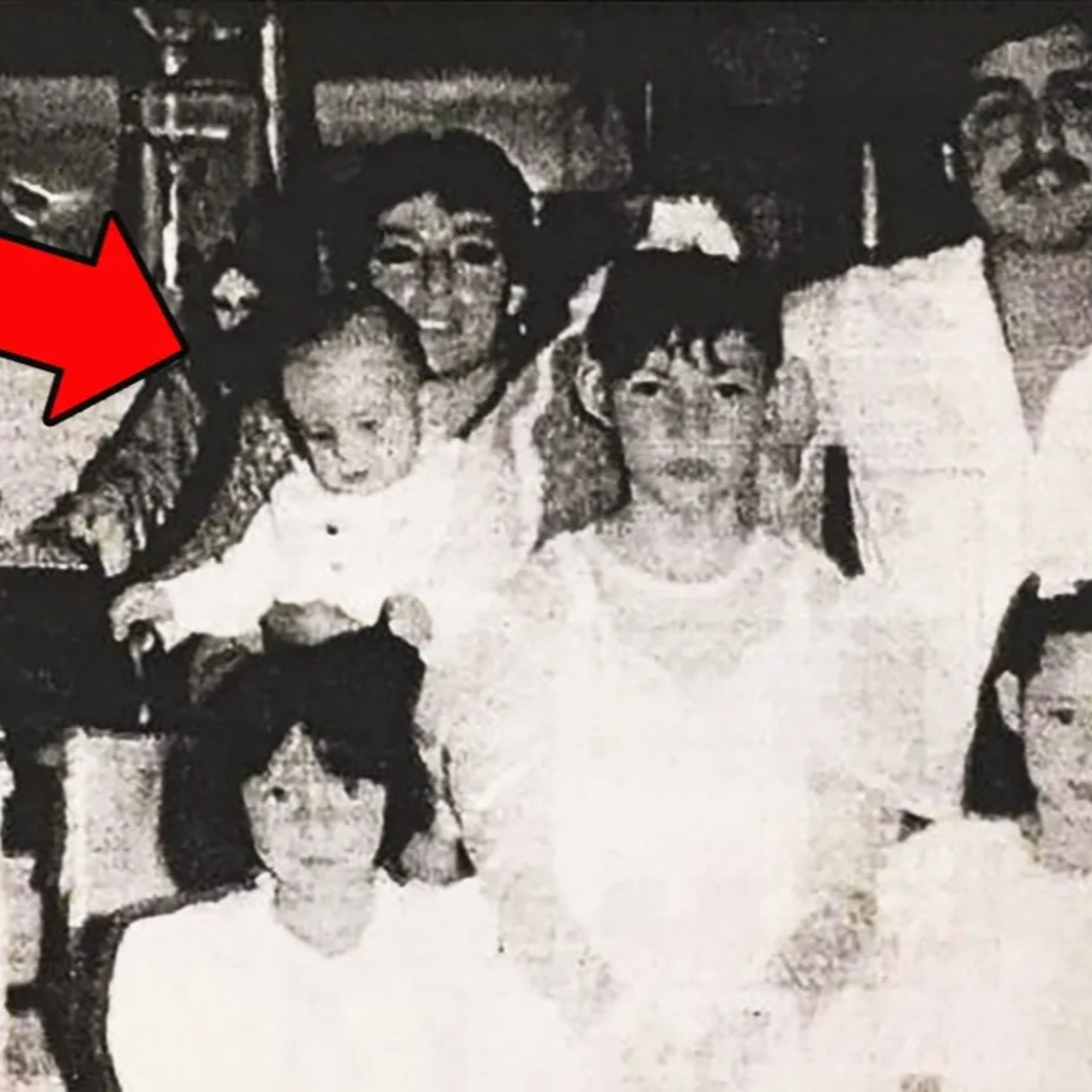 El Niño de 3 Años Fue el Único Sobreviviente de Esta Familia episode artwork