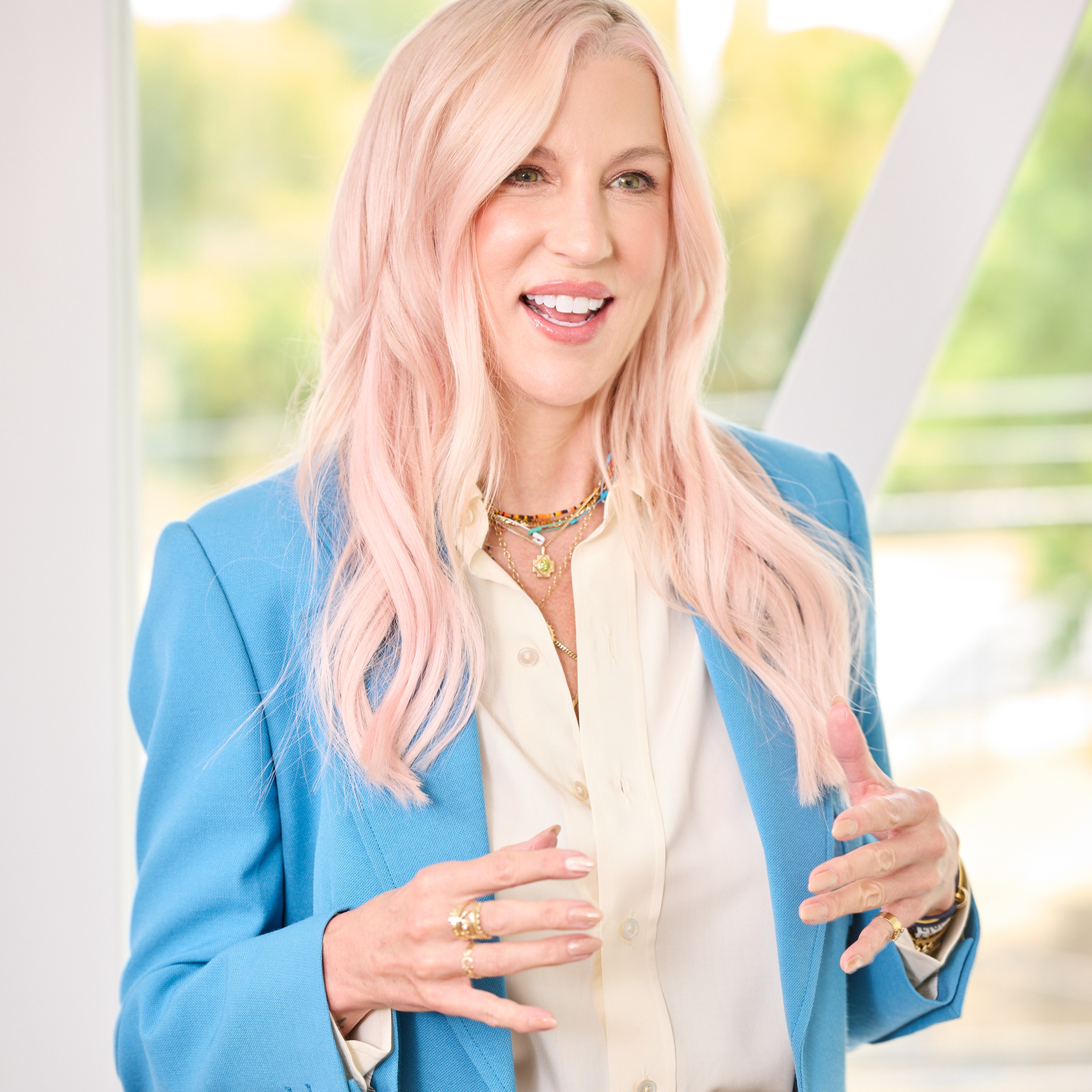 Renée Rouleau Shares Celebrity Skincare Secrets, Glass Skin & the 9 Skin Types episode artwork