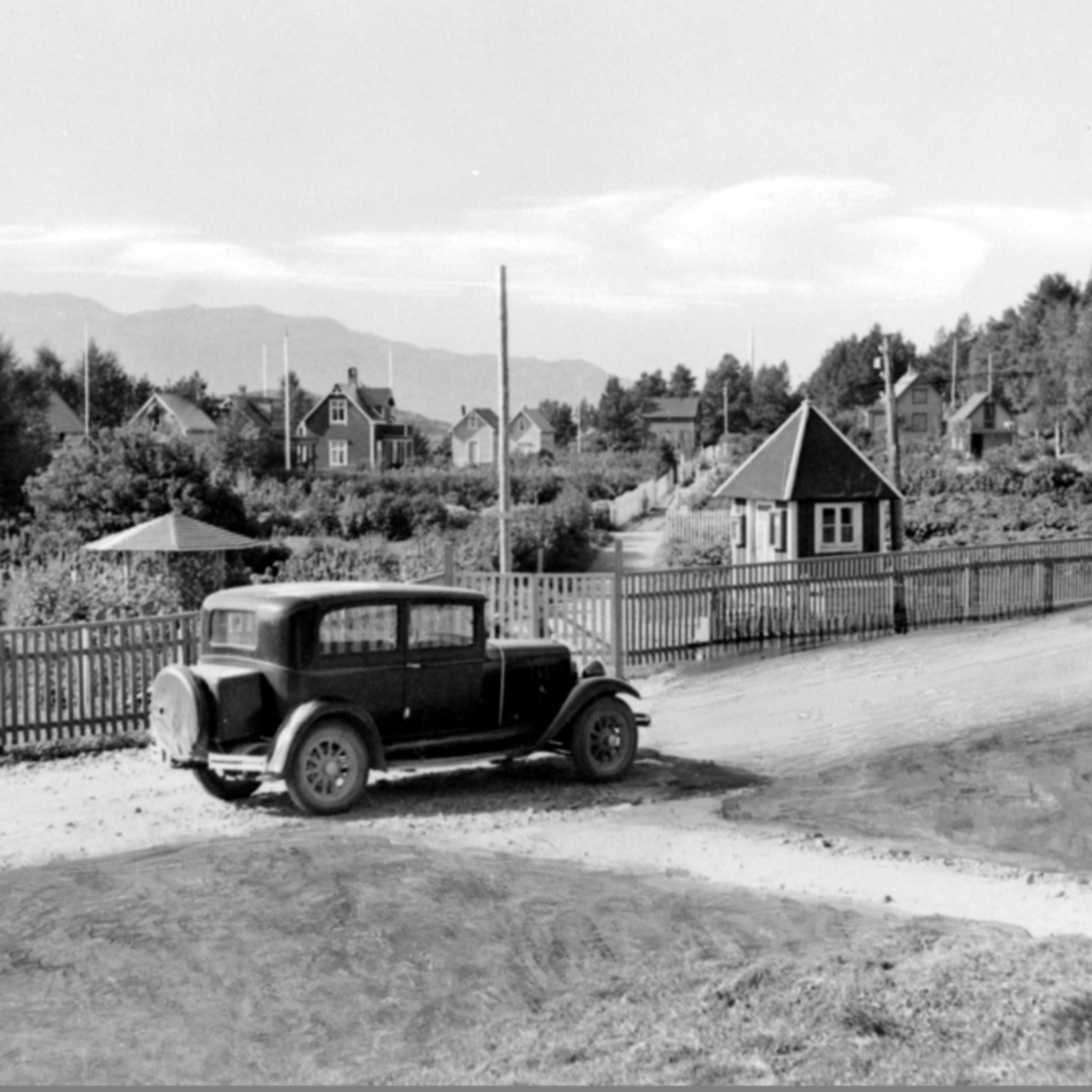 Minde havekoloni, Byskogen kafé og en bombe episode artwork