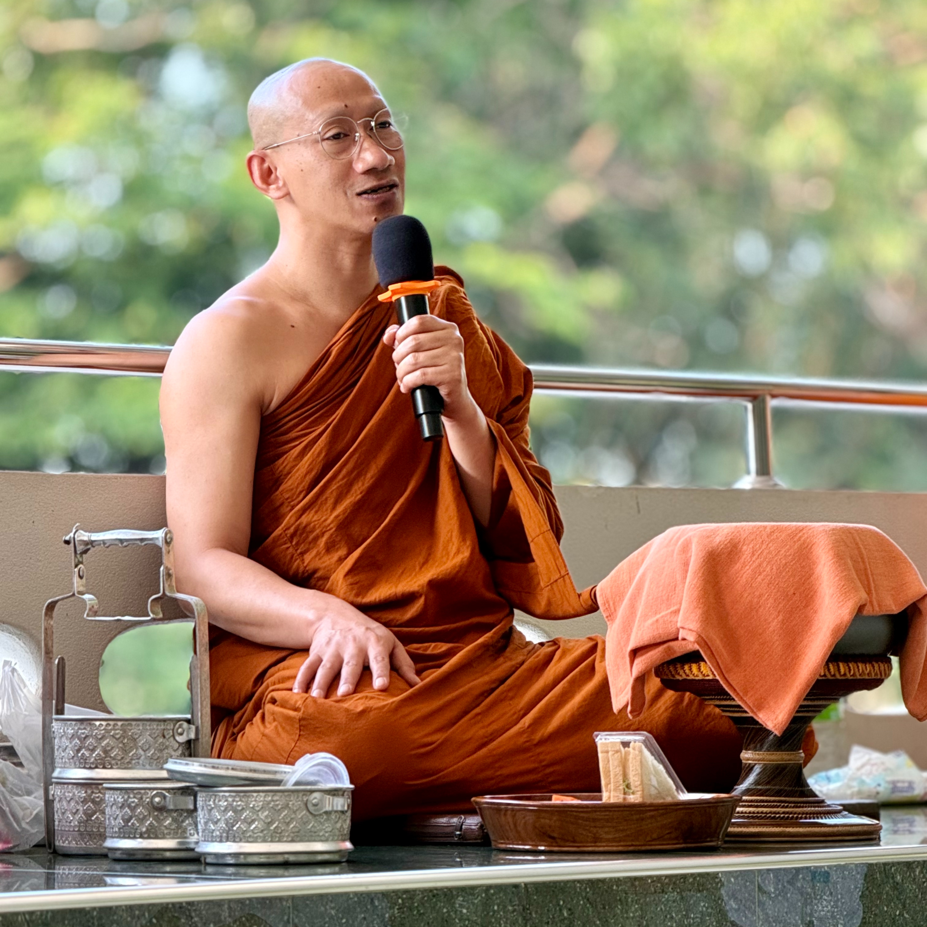 วิสาขะ ปลุกใจให้ตื่น คืนวิถีสู่ธรรม - พระตุ้ม อิสรา อาทโร | 31พฤษภาคม 2569 (690531) episode artwork