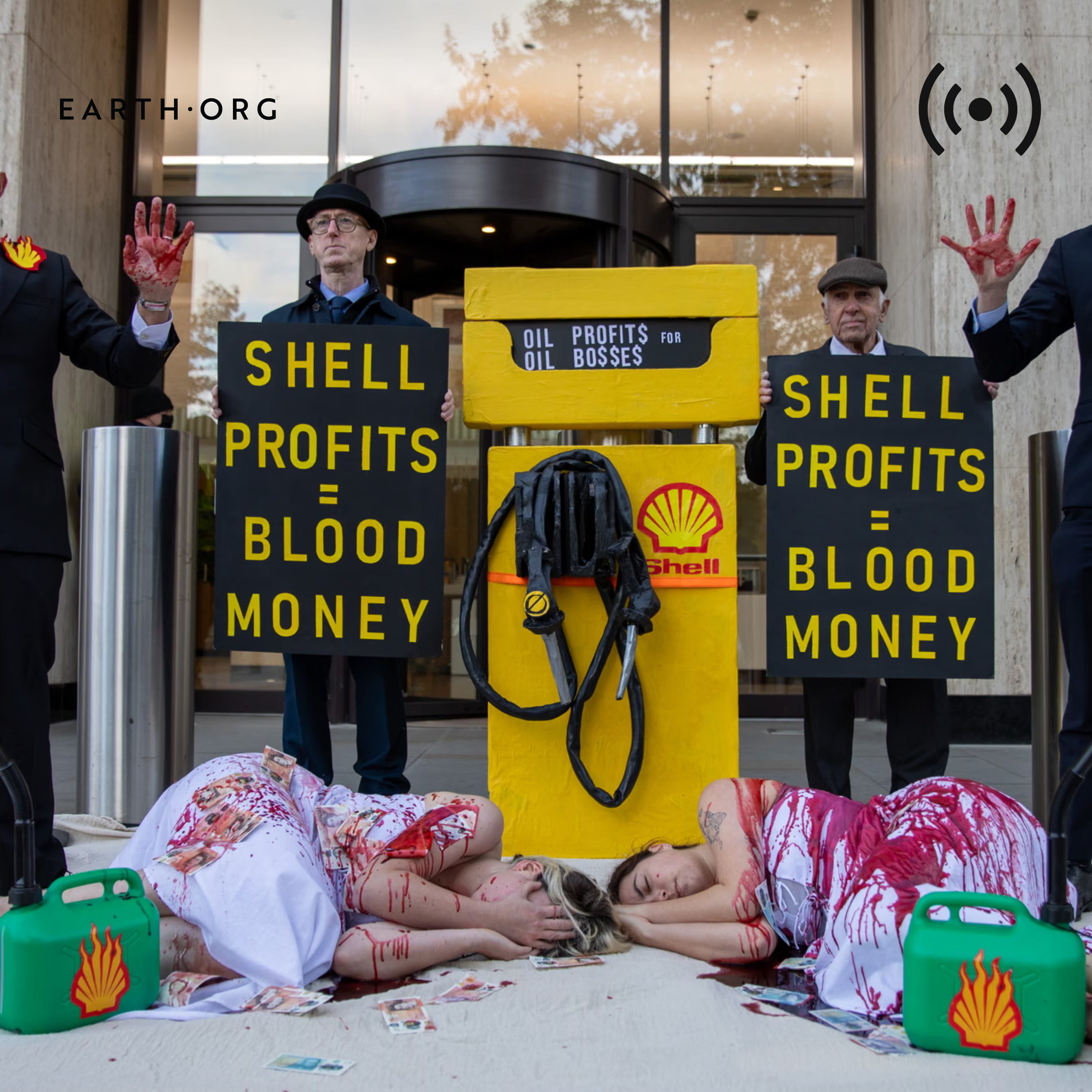 Climate campaigners attack Shell over profits from Iran war; April sees second-highest sea surface temperatures on record