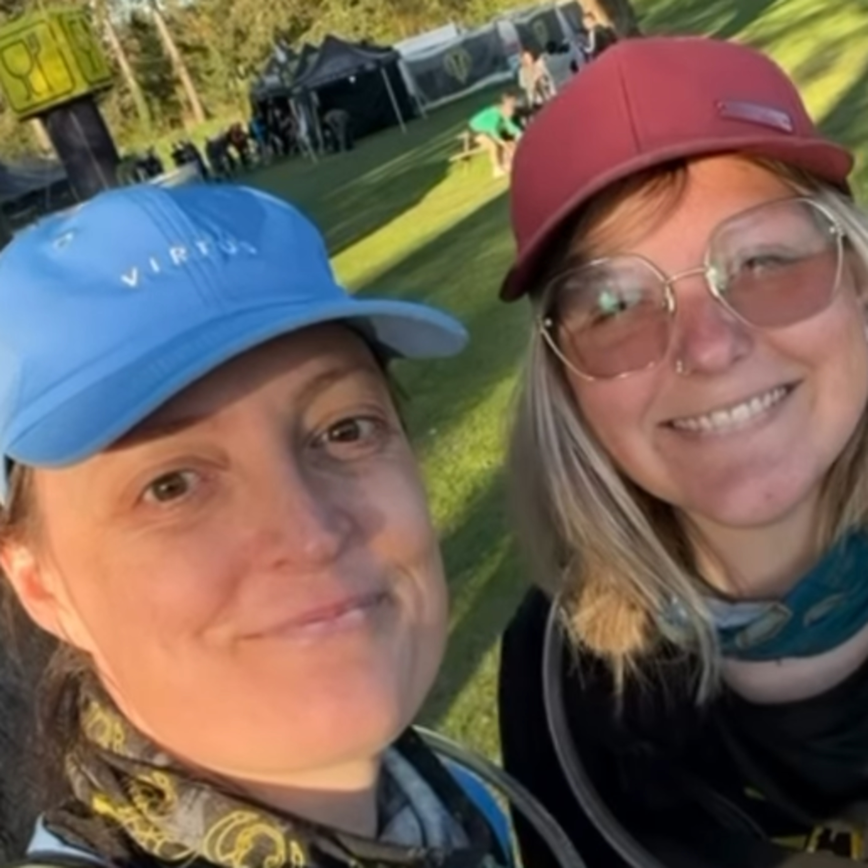 #11 Vandremakkere: Christina og Marie
