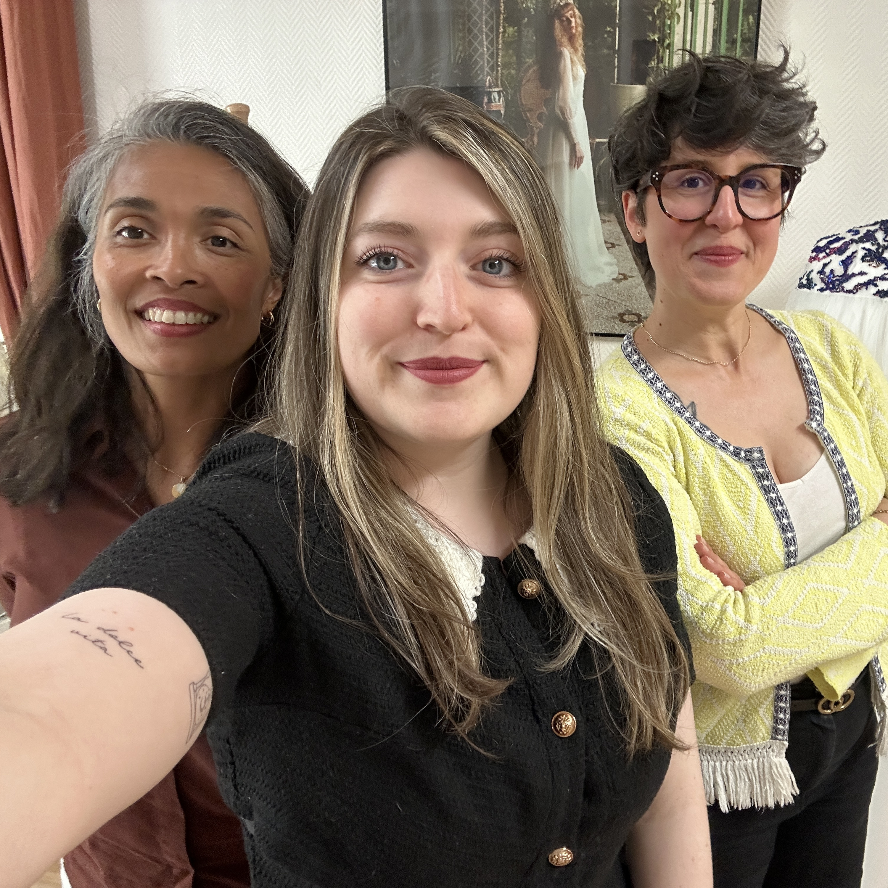 Agnès et Gaëlle : créatrices de robes de mariées uniques episode artwork