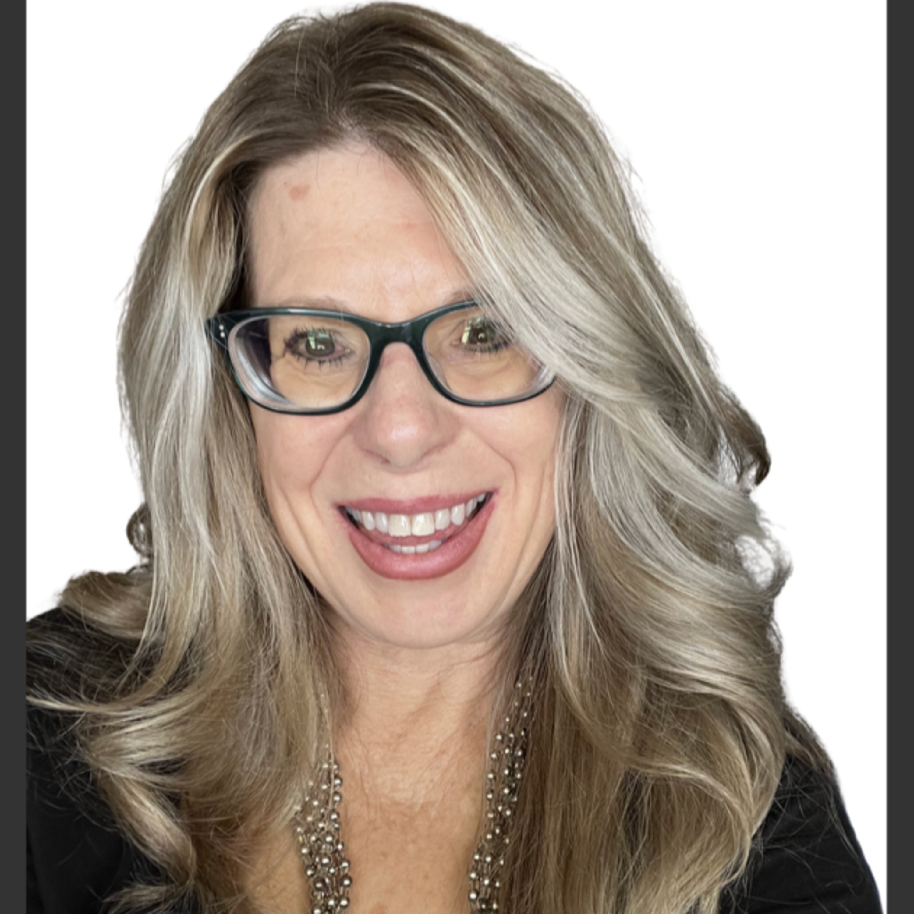 From Classroom to Coaching: Helping Parents Navigate Today's Challenges with Lori Rogers episode artwork