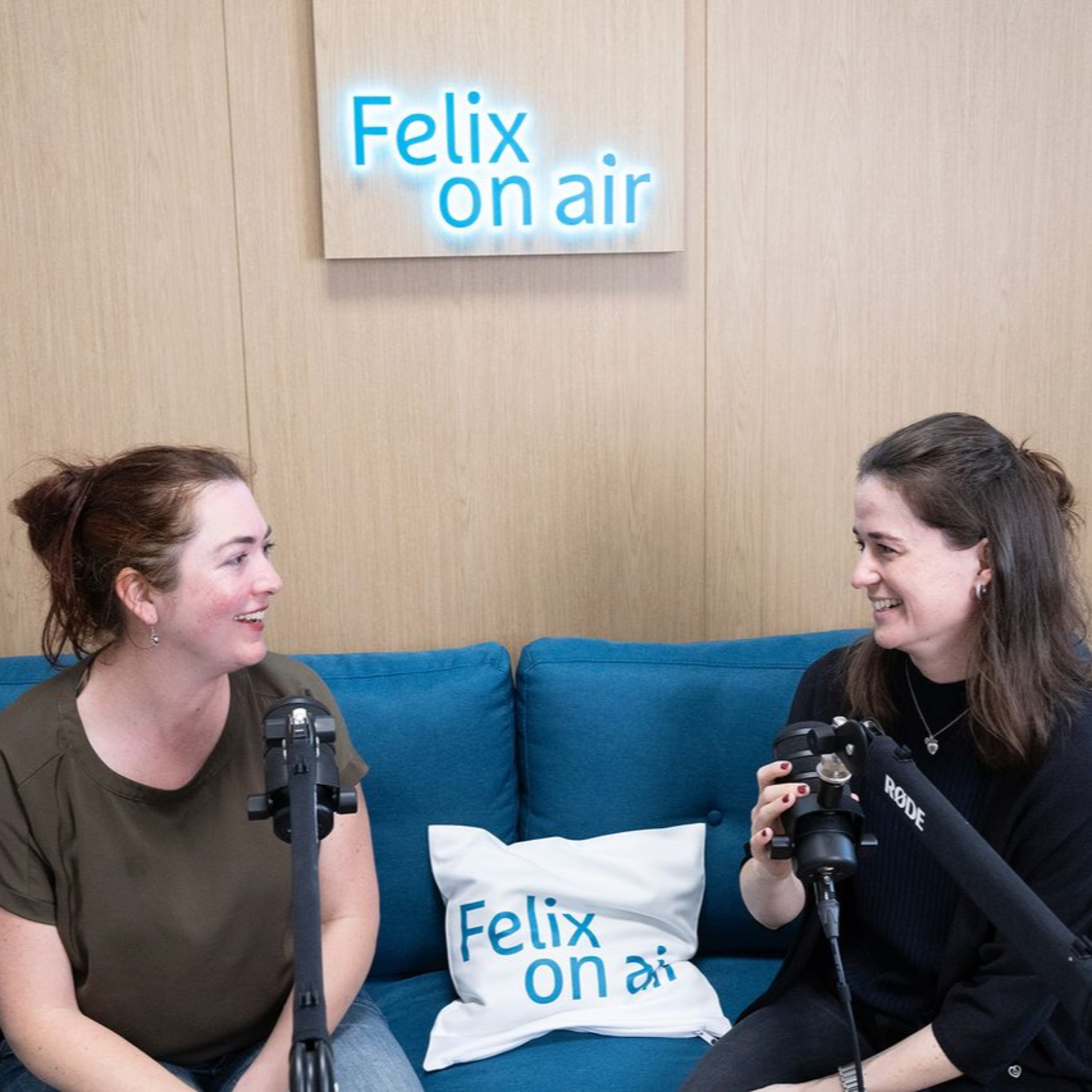 🎙️ alt & ehrlich - Folge 2: Demenz verstehen – warum wir offener darüber sprechen müssen episode artwork