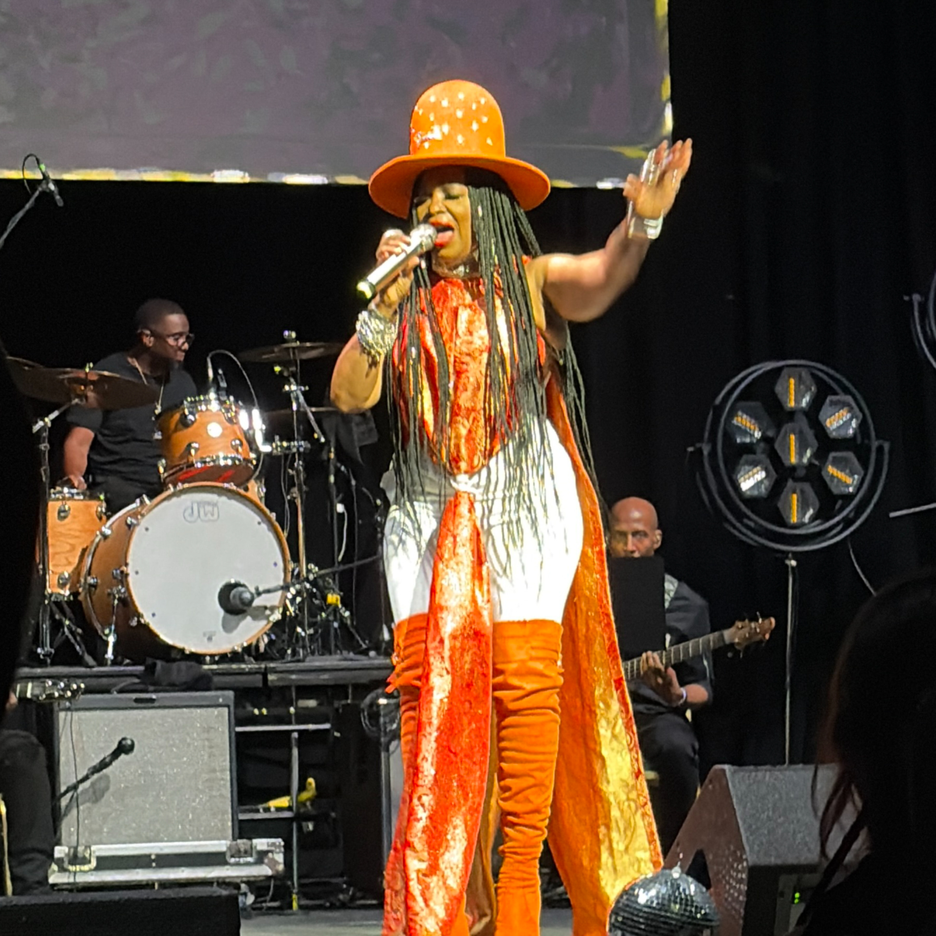 BARBARA TUCKER: House Music Icon Bringing God's Music episode artwork
