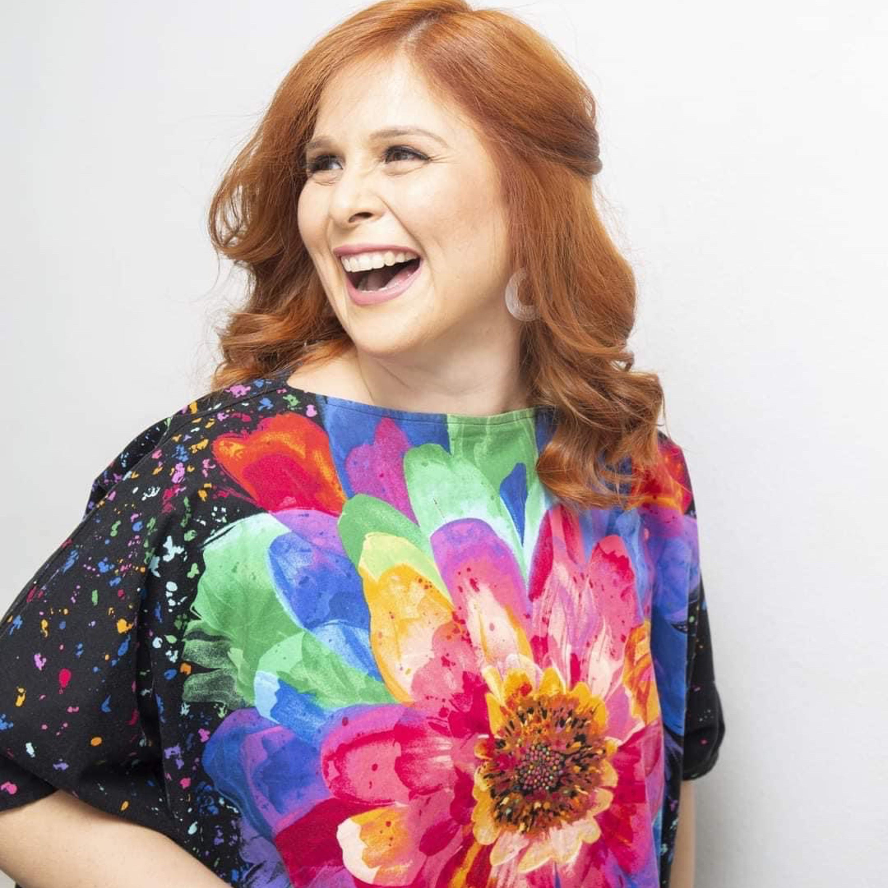Portada de Wake Up! podcast con Madeline Rivera
