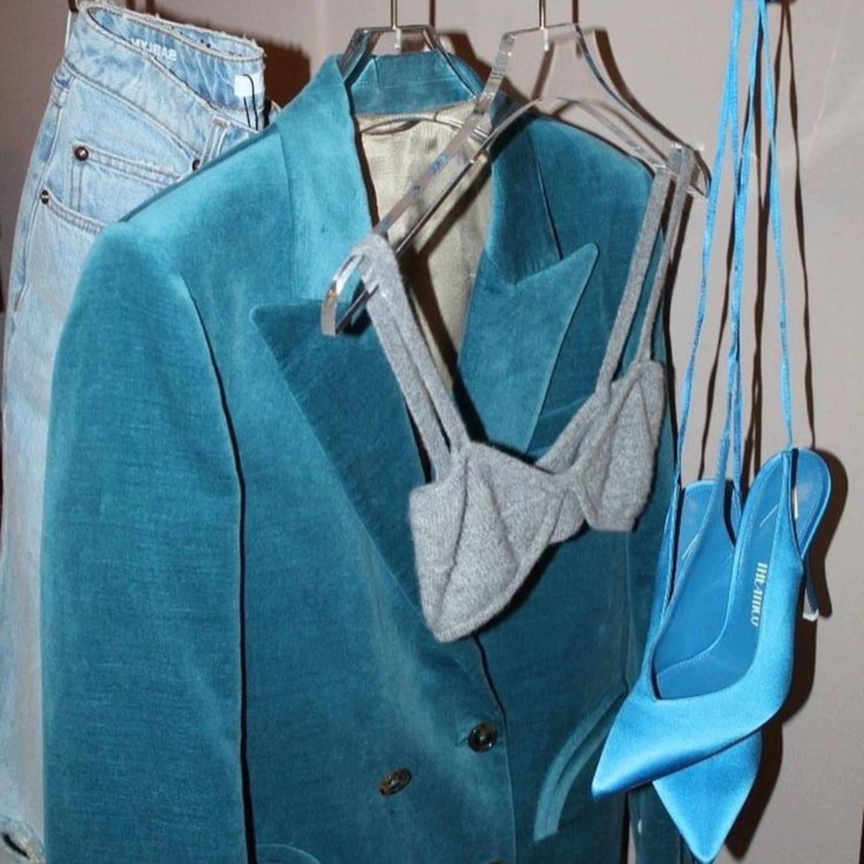 Navigating Online Shopping with Mikara Reid: A Stylist's Guide to Wiser Purchases || Coupons, Same clothes at multiple stores, size charts + more