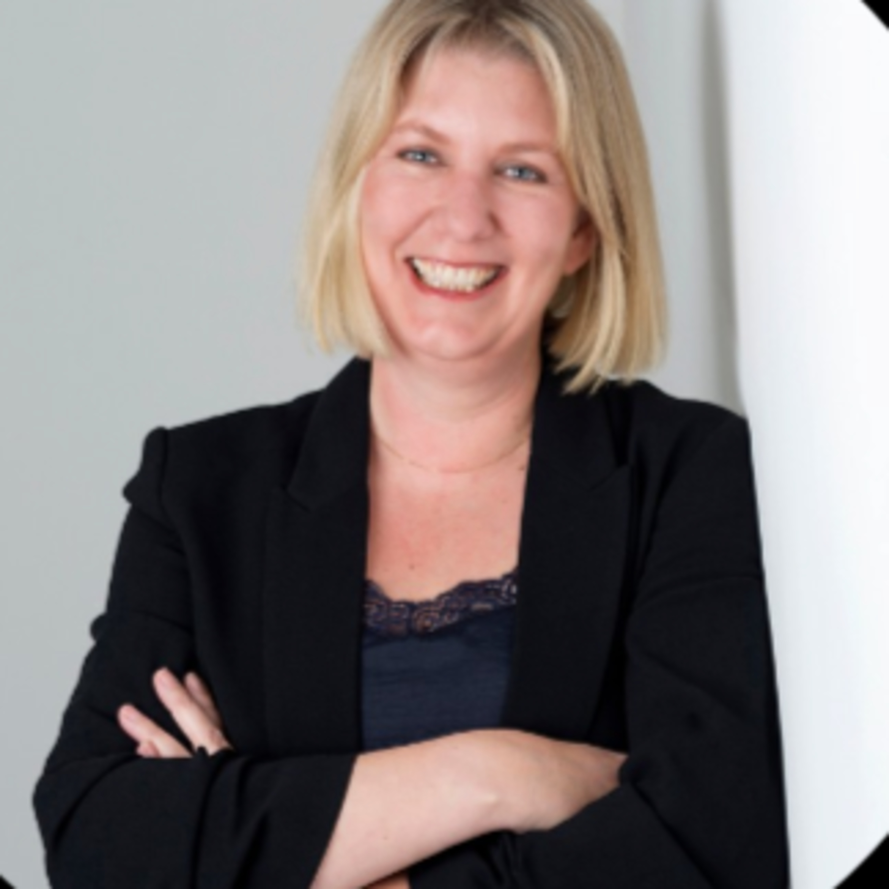 The Useful Marketing Podcast with Paula Ronan
