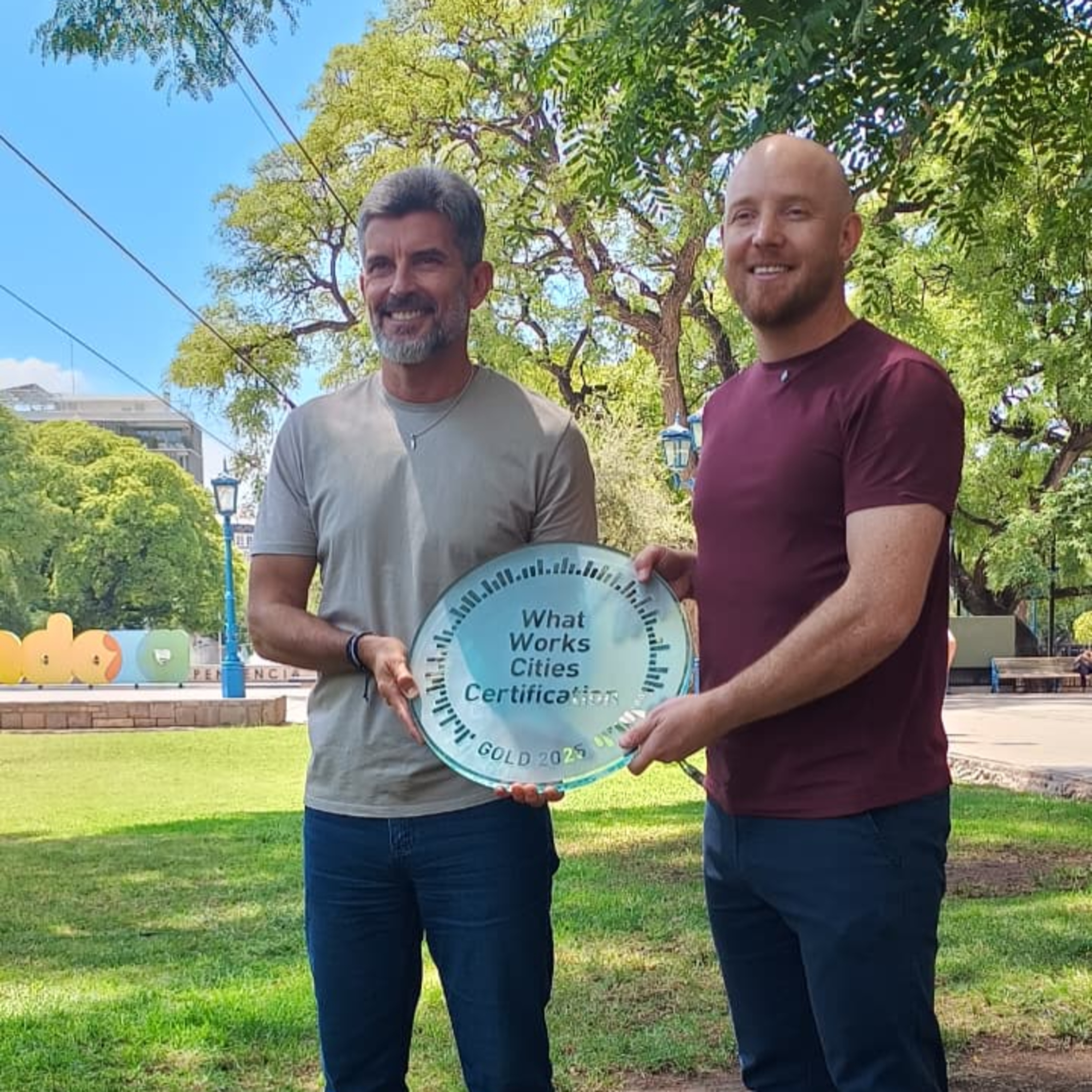Mendoza y Luján logran Certificación Oro 2025 episode artwork