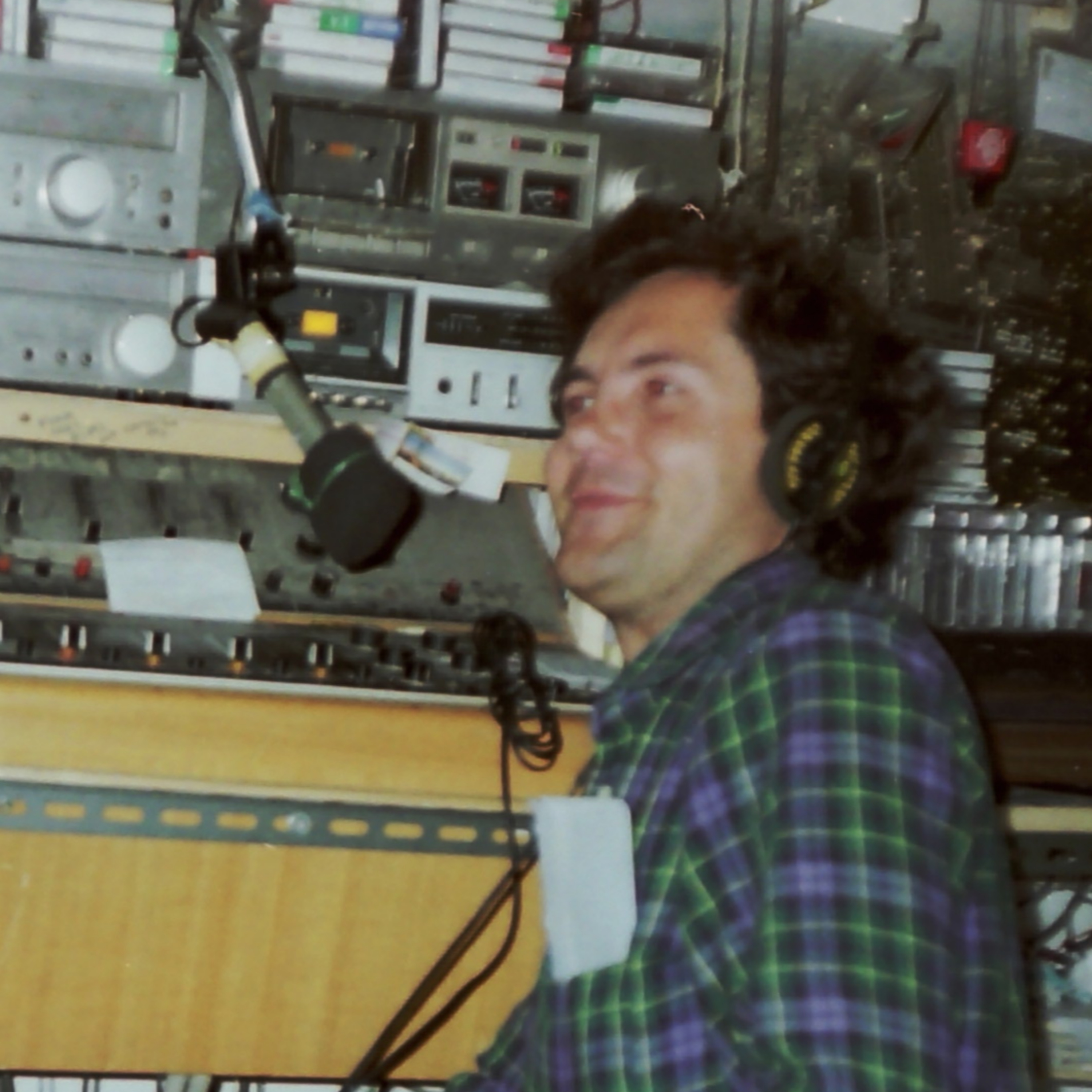 Angy Dj Social Radio