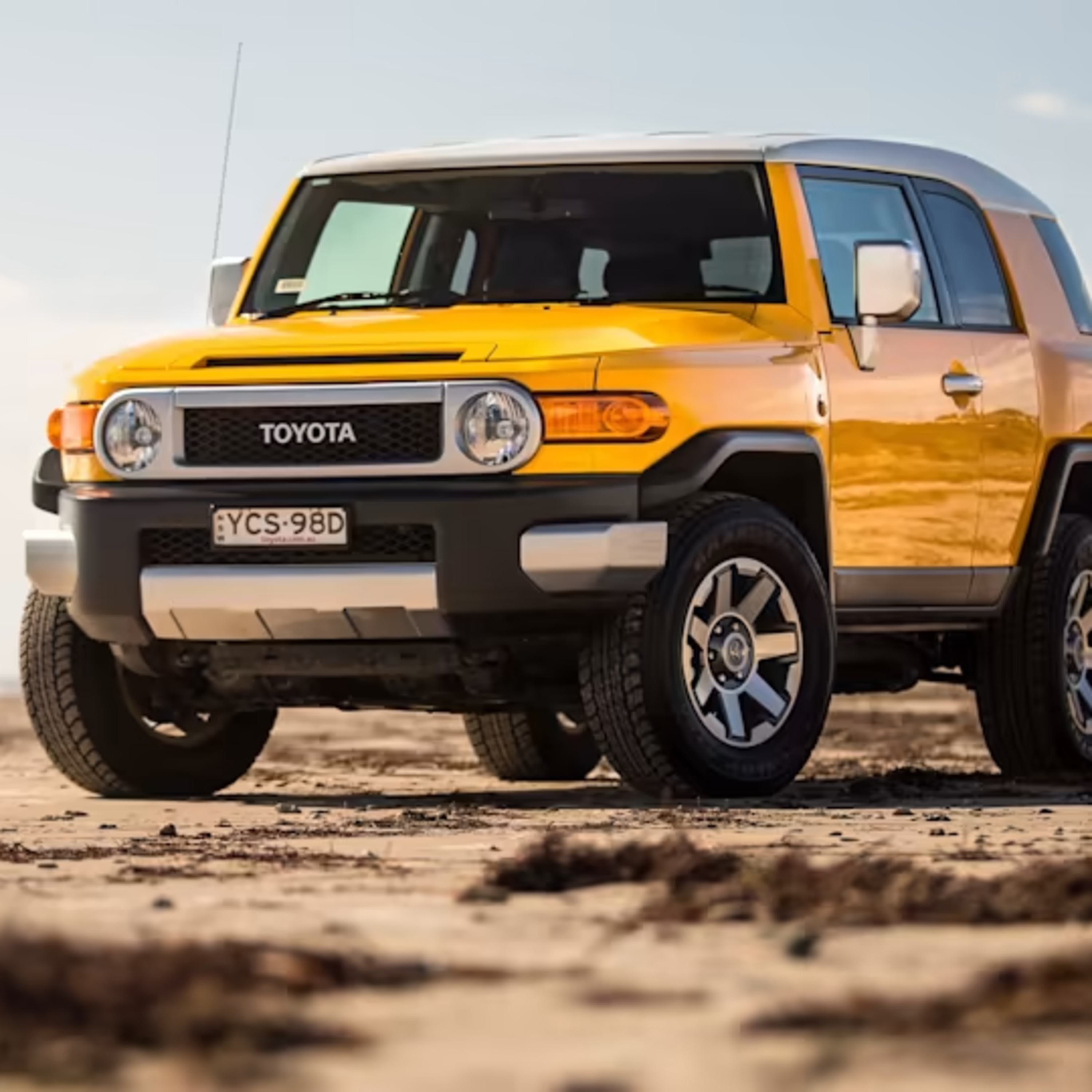 Toyota FJ Land Cruiser, the King of Classic SUVs 