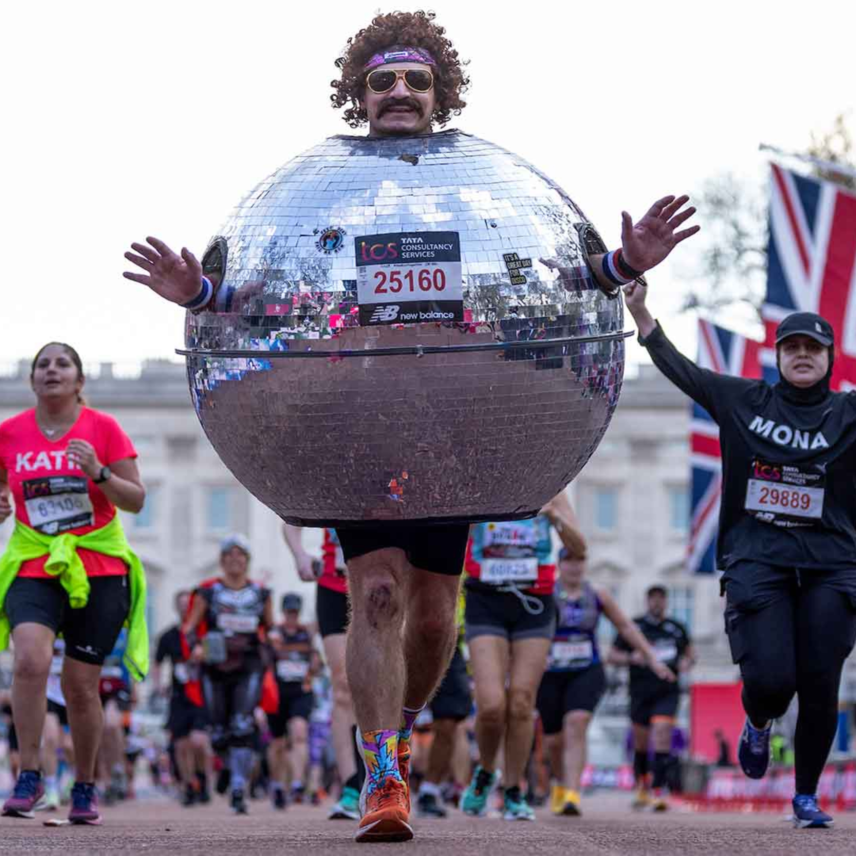 Os RECORDES mais BIZARROS da Maratona de LONDRES 2023 | Café & Corrida #189