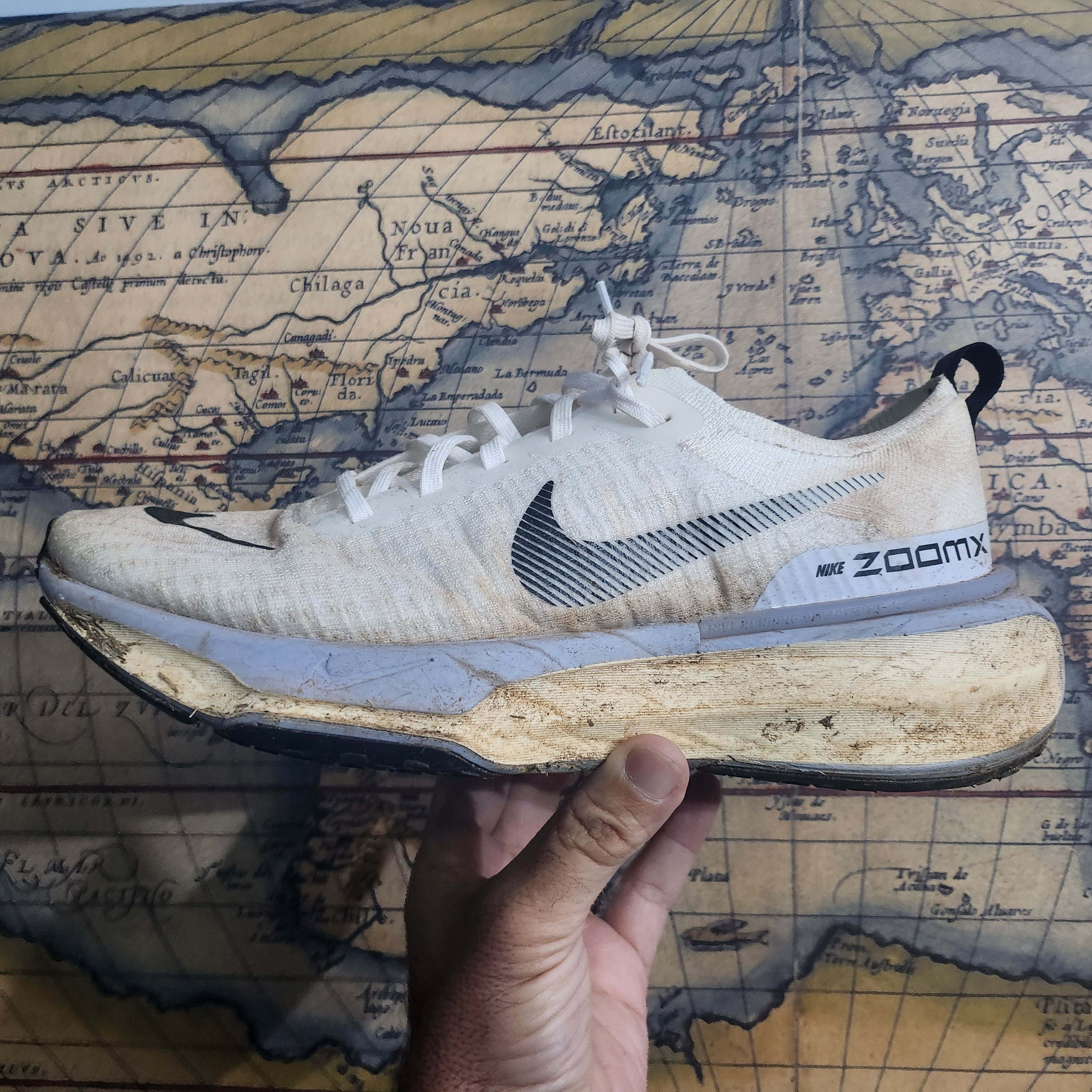 Nike INVINCIBLE RUN 3 - um montão de amortecimento | review | Café & Corrida #202