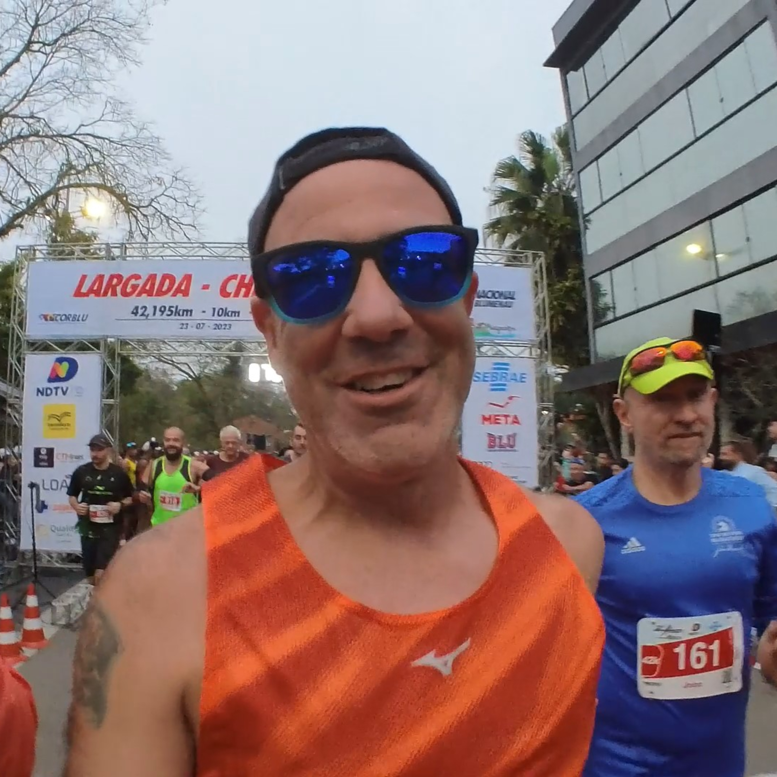 COMO FOI a MARATONA de BLUMENAU | Café & Corrida #295