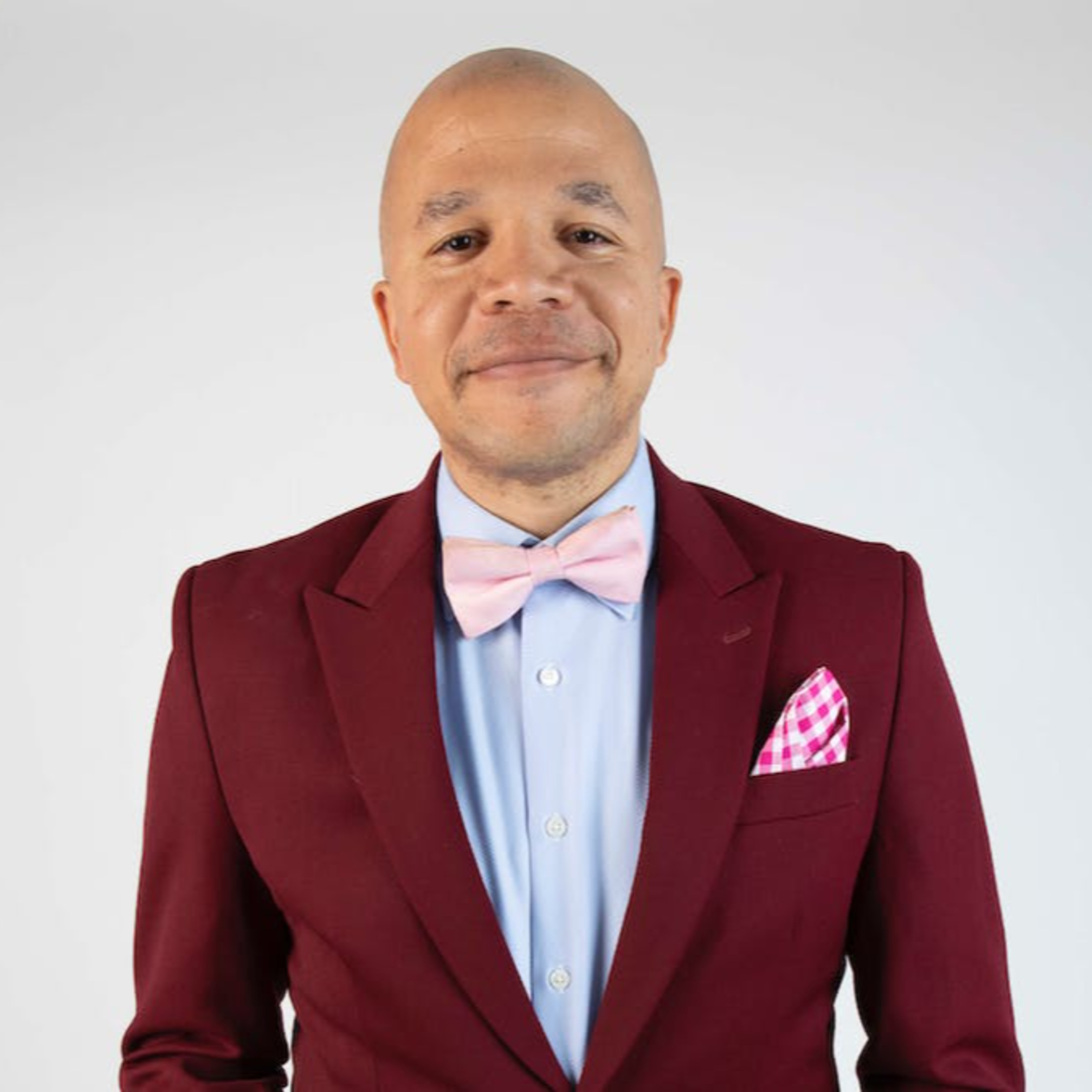 Phantom Electric Ghost Inteviews Amani Roberts: Spinning up business success with an industry leading DJ "Why Podcasting Interviews Are Networking Gold!"
