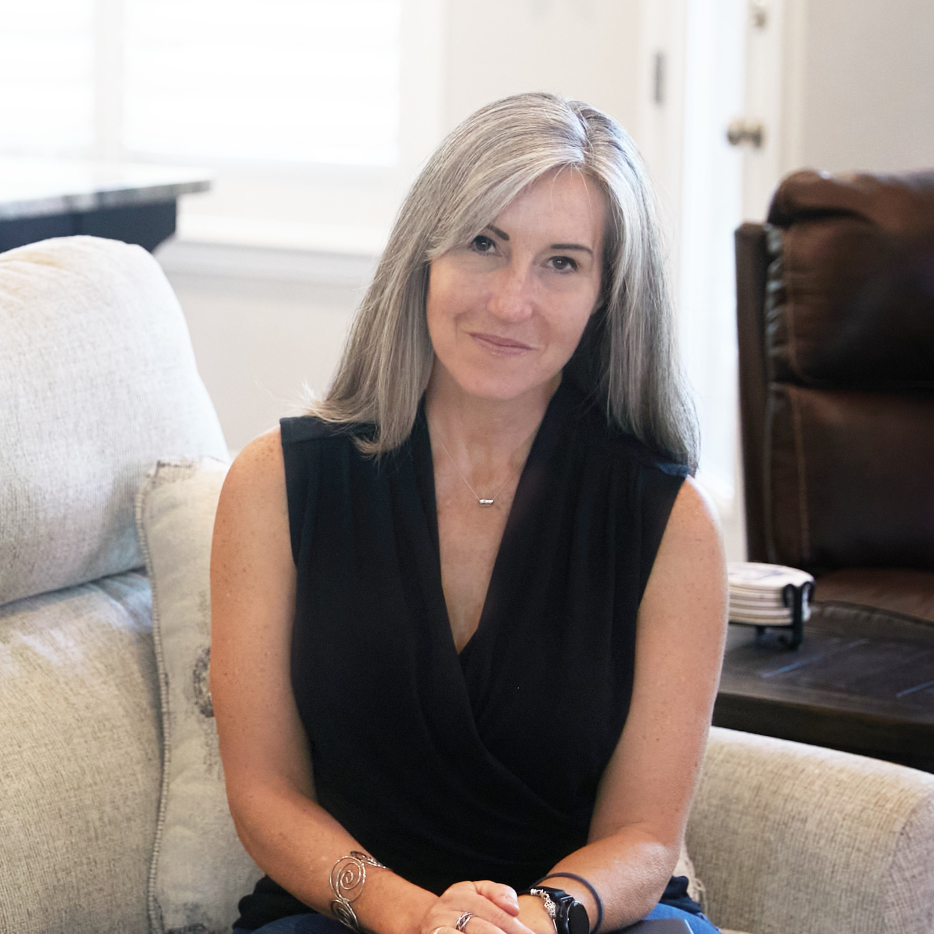 Phantom Electric Ghost Interviews Kelly Majdan: Author | Speaker | Wellness Advisor “How we limit ourselves when we say "I'm too old for...(fill in the blank)" episode artwork