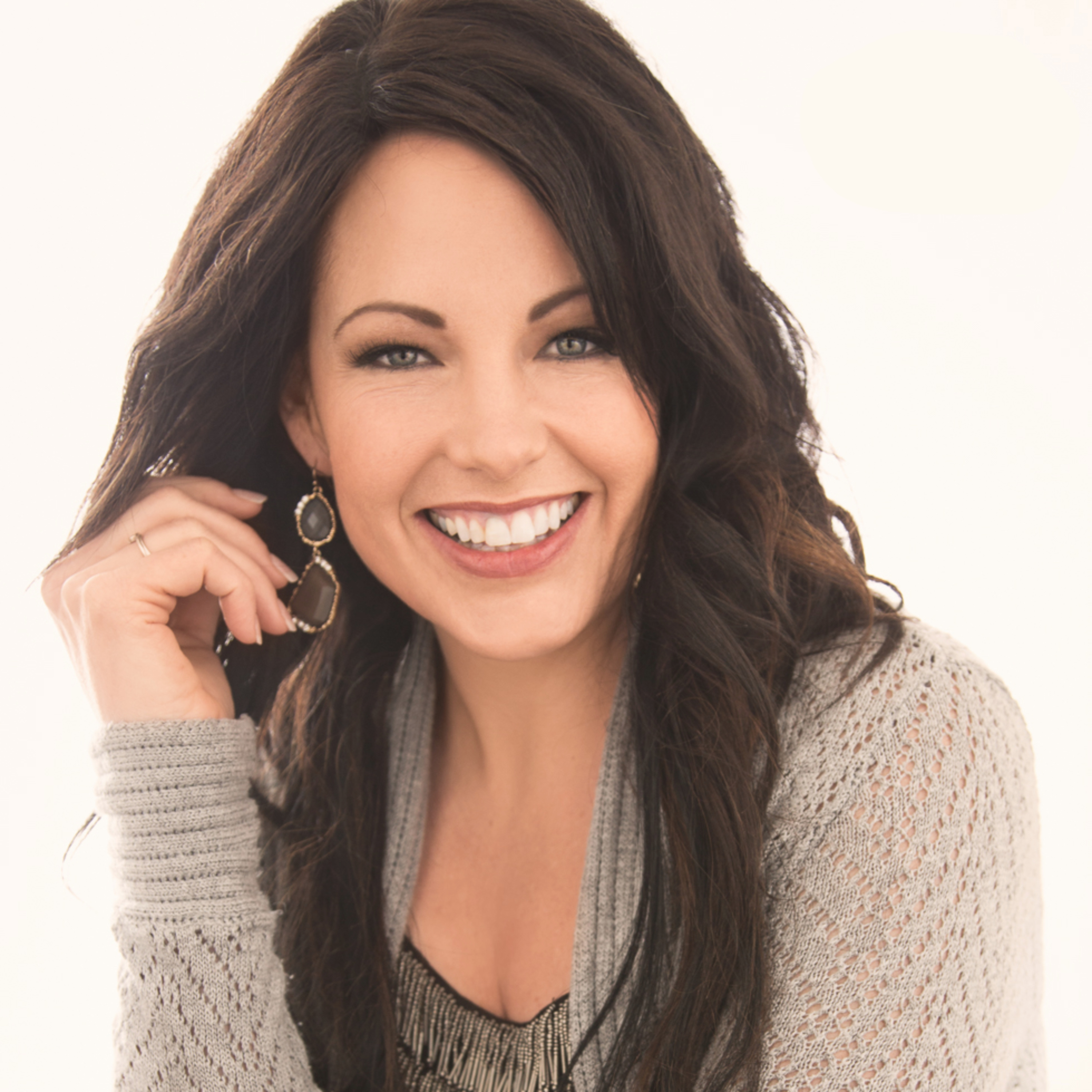 Phantom Electric Ghost Bridget Cook-Burch: "The Book Whisperer" New York Times & Wall Street Journal Bestselling Author, Speaker, Trainer Believe in the Power of Your Story to Change the World
