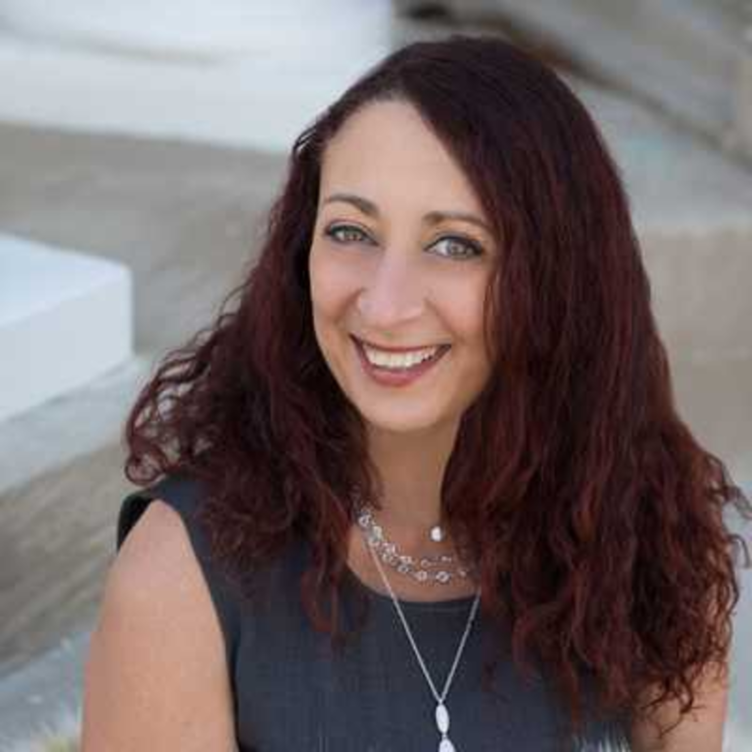 Phantom Electric Ghost Interviews: Lori Anne De Iulio Casdia: Transformational Success Coach & Strategist Being Seen and Heard episode artwork