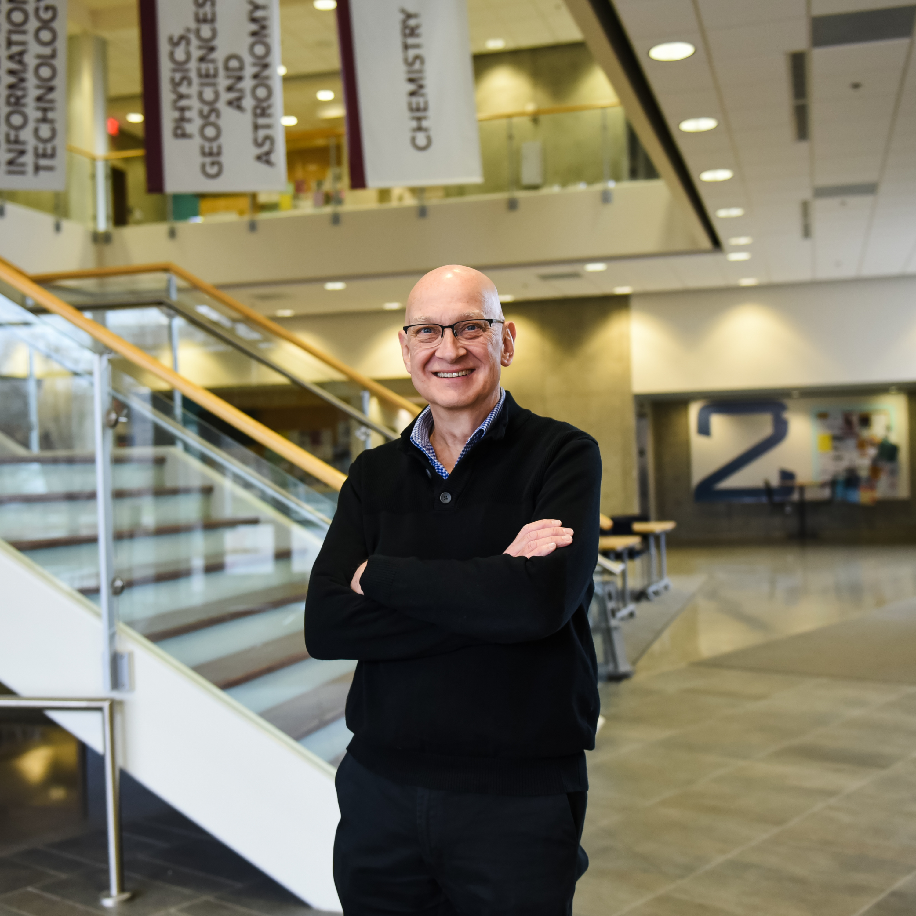 PEG Conversation With Raymond Lauk: Sharing the Magic! Storytelling for Leaders Stand Up Comic, Author, Speaker, and Professor
