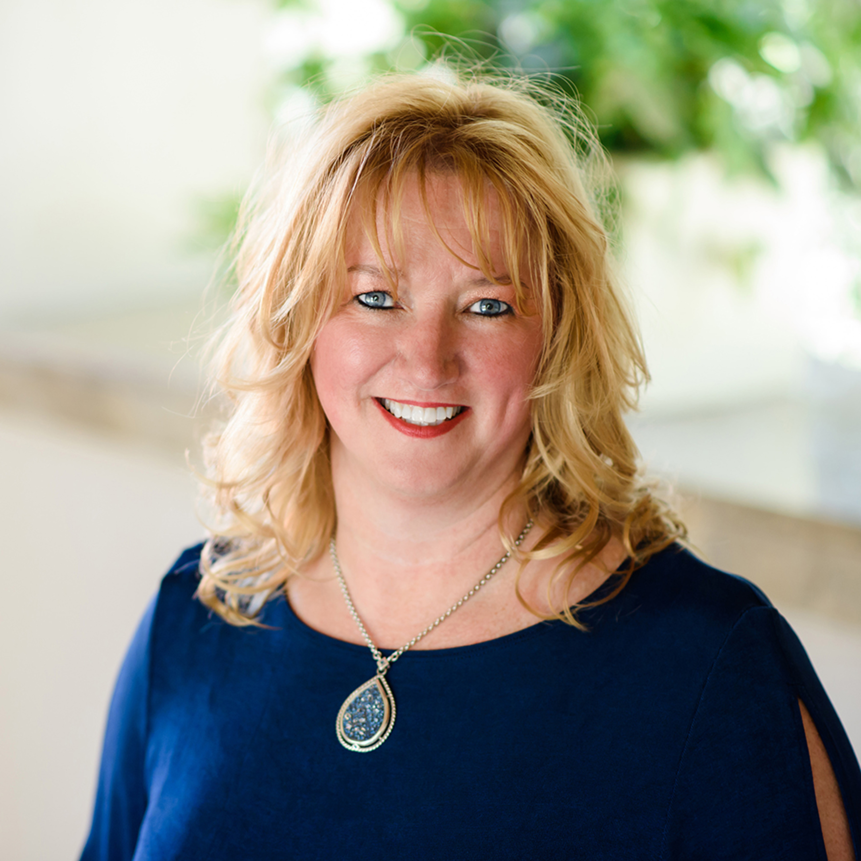 PEG Conversation With Michelle Hammons Executive and High Performance Coach Leading from Your Creative Edge: Unpacking Your Creative Strengths episode artwork