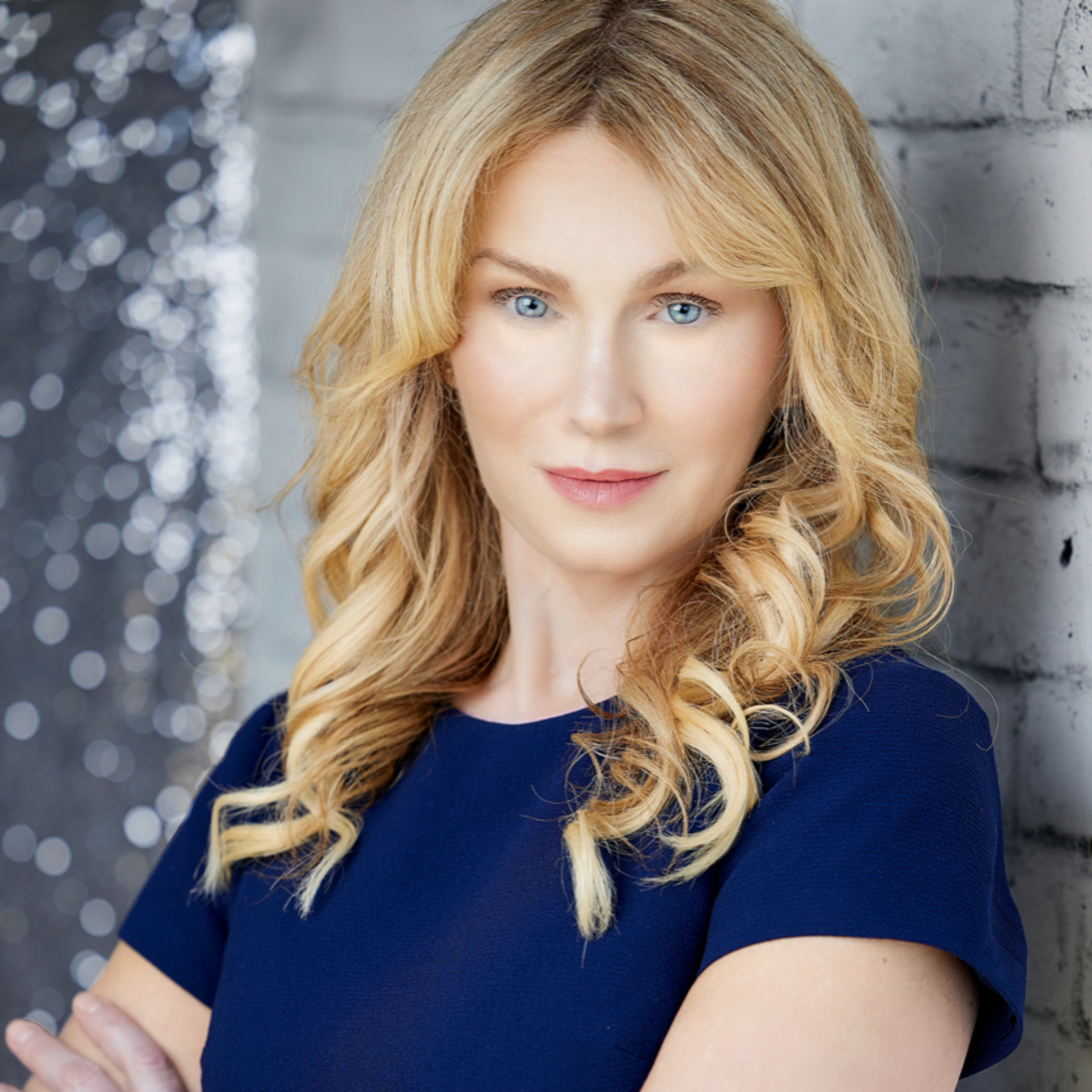 PEG Conversation With Theresa Dugwell:3 Time Guinness World Record Holder, Mission-Driven Results Coach “Mission Driven -- How To Live A Life Of Purpose While Building Your Business” episode artwork