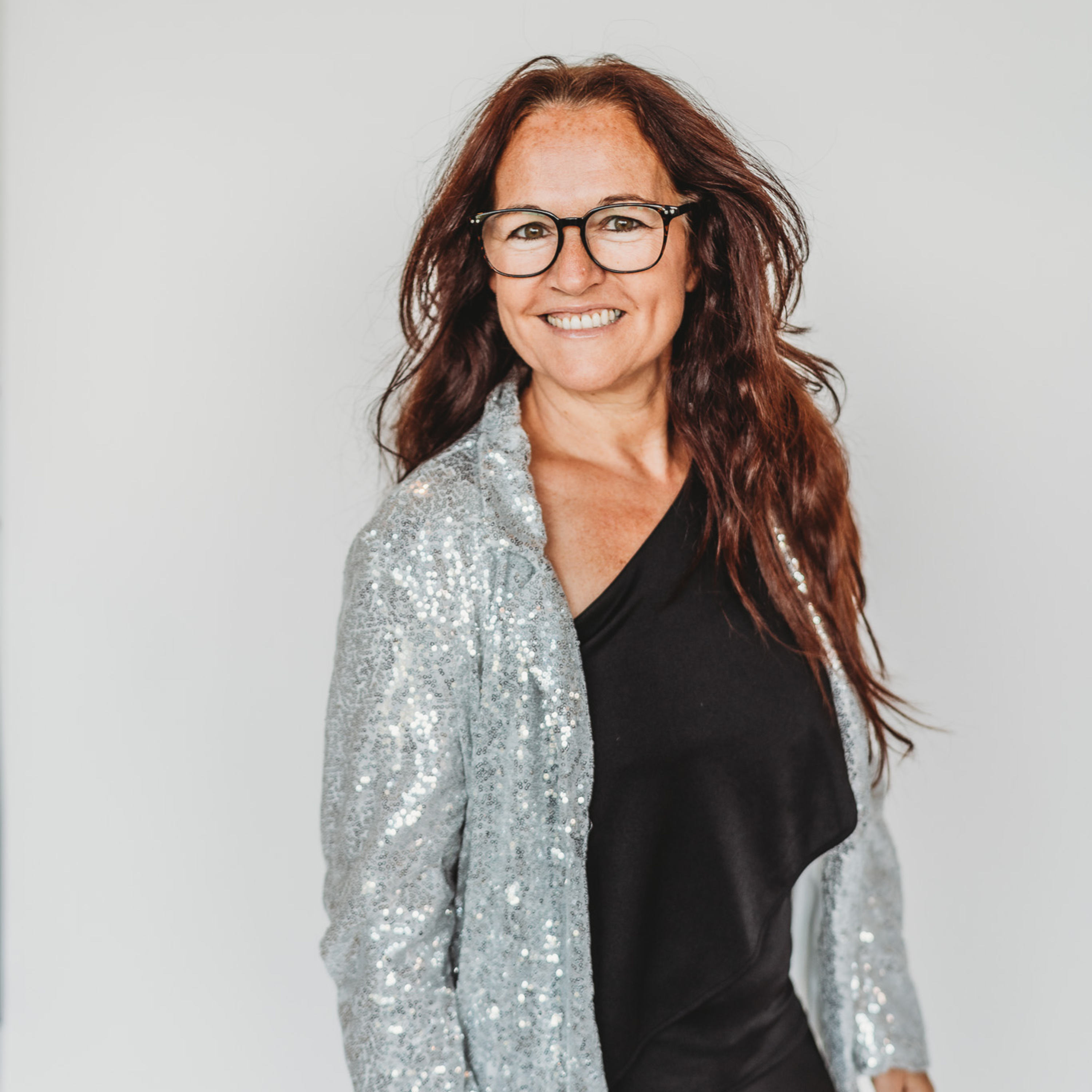 PEG Podcast With Aline Hanle Founder and CEO of Experience Extraordinary How to experience extraordinary guidance episode artwork