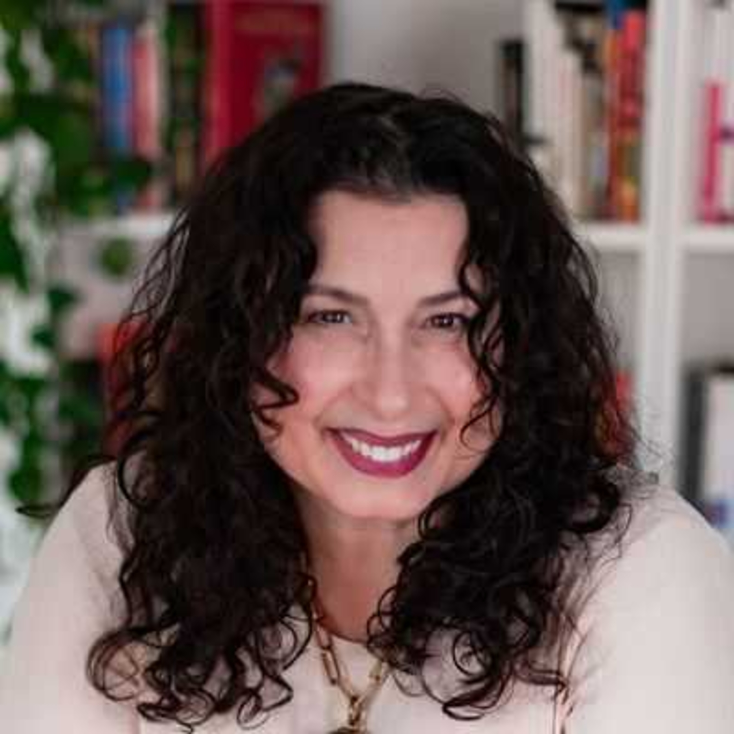 PEG Podcast With Kelly Gagalis: Online Dating Safety Expert and Dating Coach: Why is online dating so unsafe? episode artwork