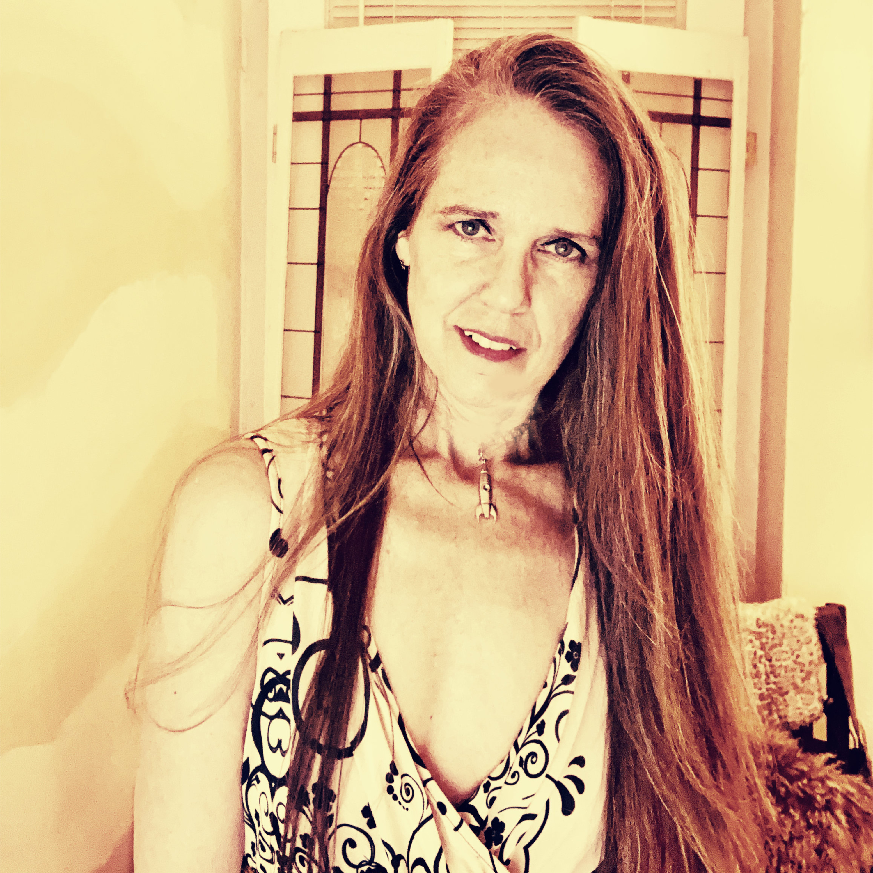 Independent music & films and what makes them so great w/ Leisa Coffman episode artwork