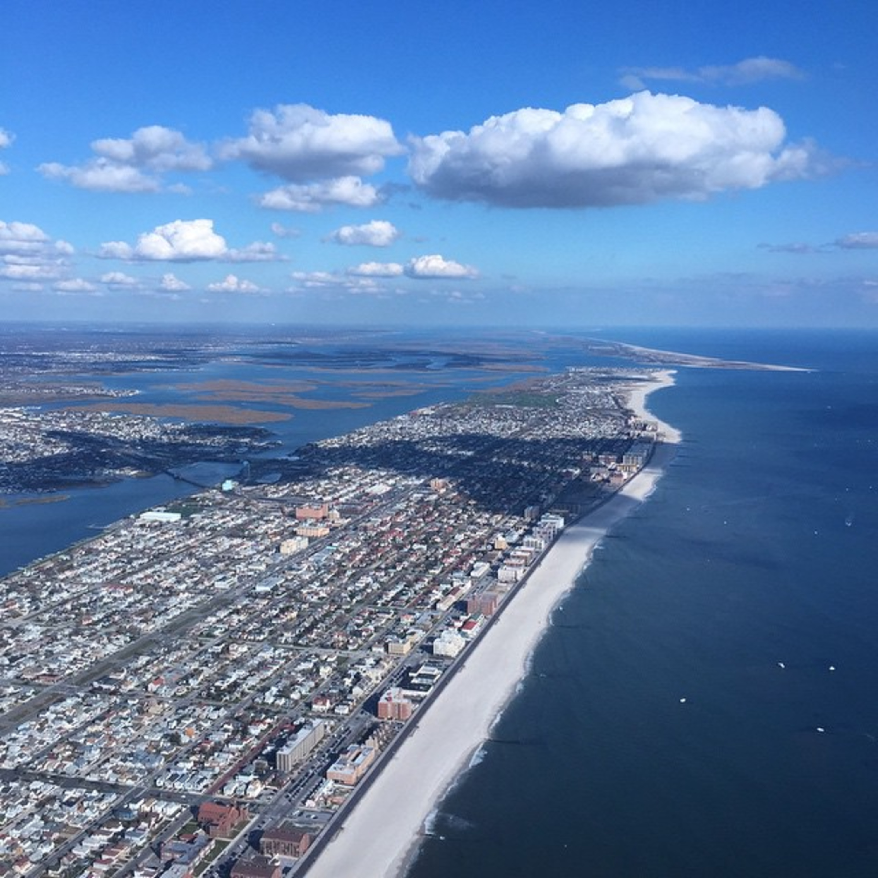 THE QUEENS NEW YORKER EPISODE 280: LONG BEACH
