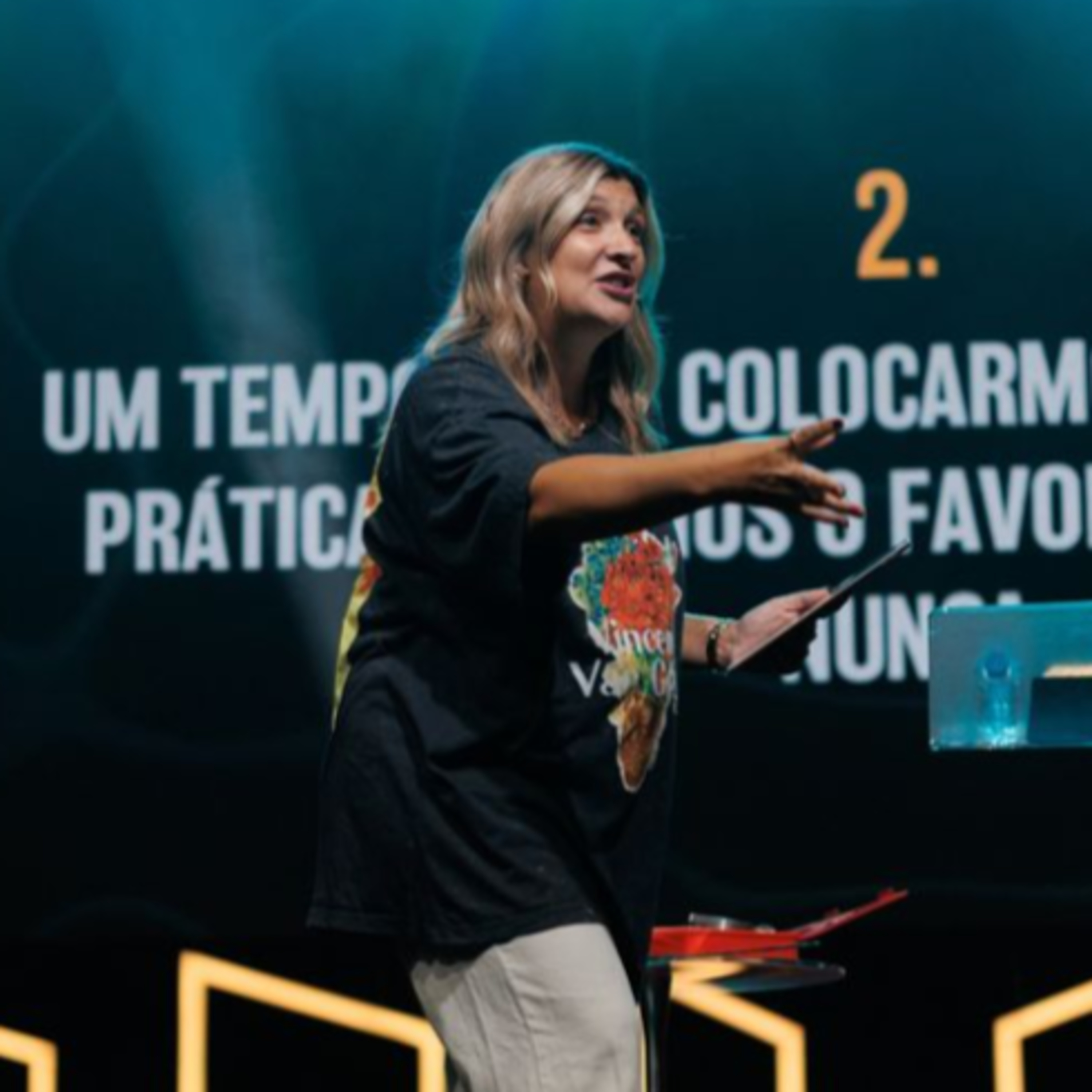#735 - Um Tempo Como Nunca (Joana Cabral)  episode artwork