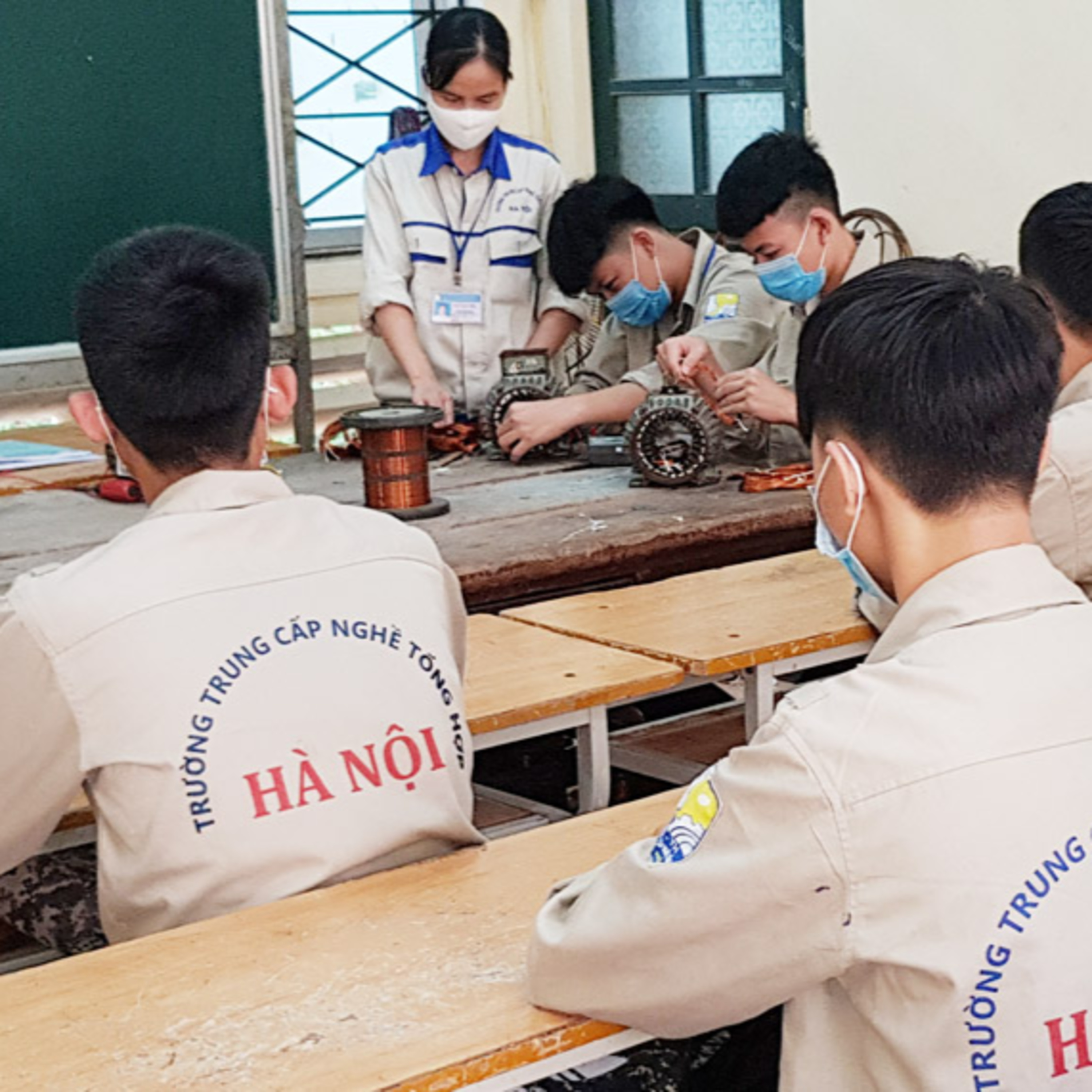 Trường nghề không phải thân phận bên lề episode artwork