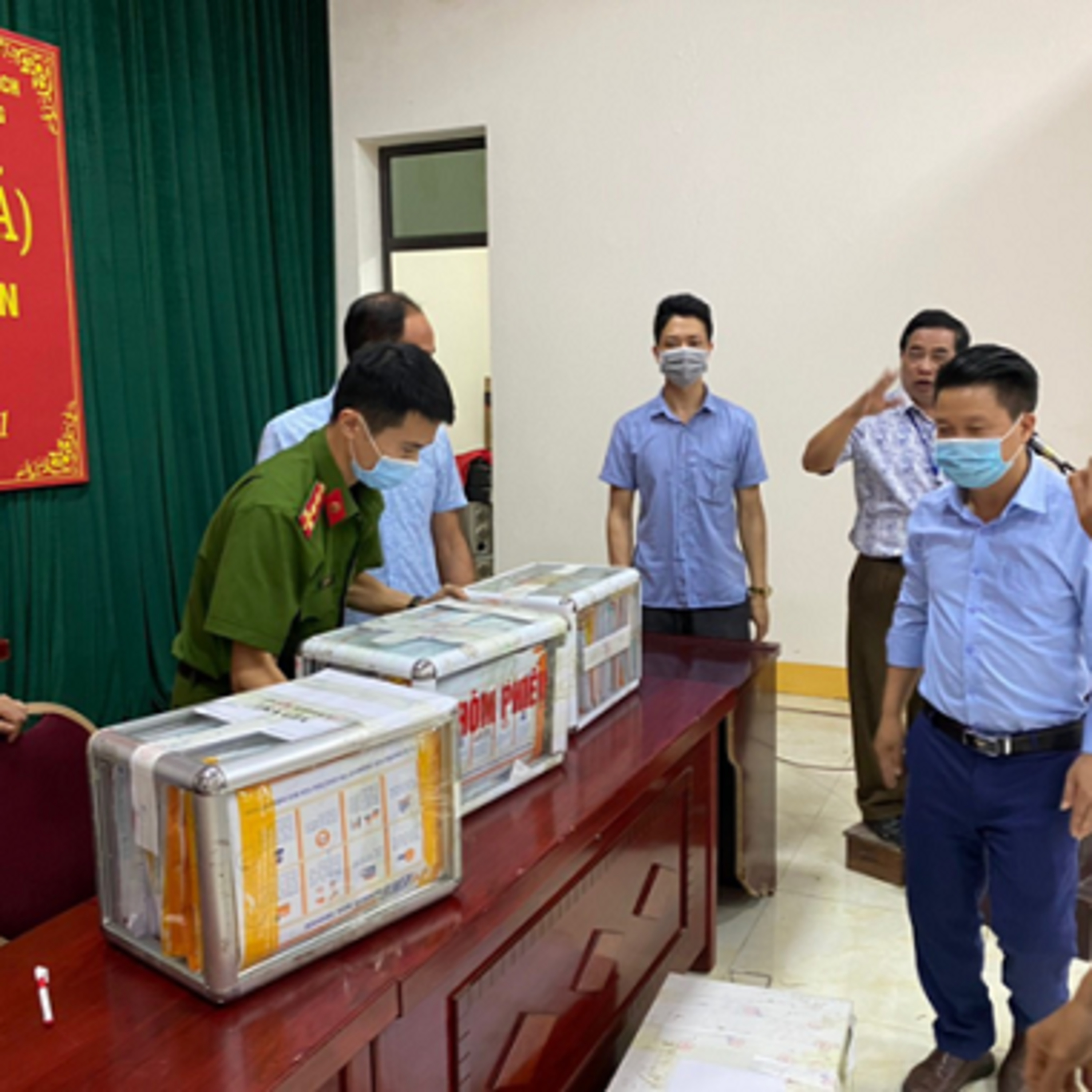 Vì sao cần nâng mức tiền đặt cọc đấu giá tài sản? episode artwork