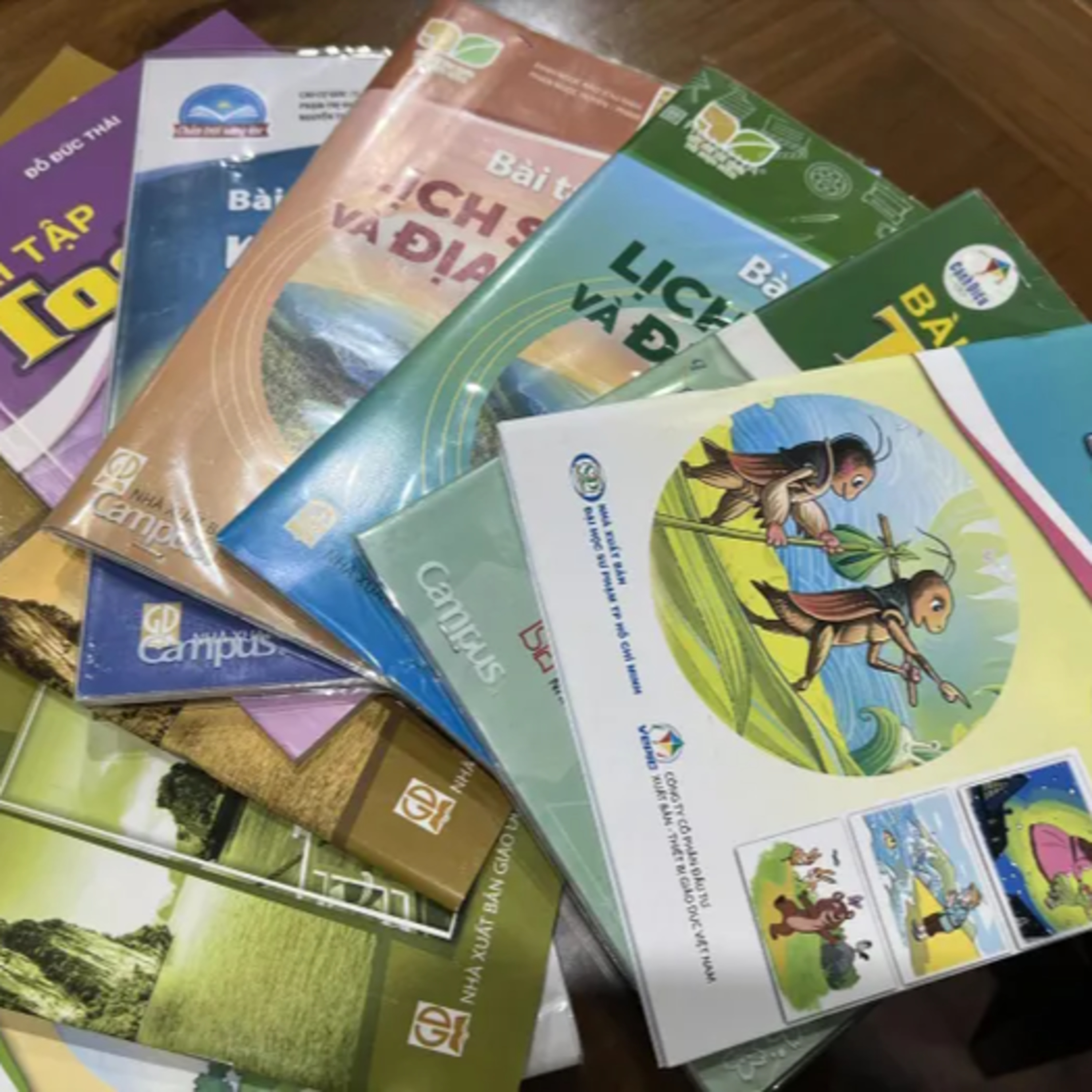 Sự việc & Góc nhìn