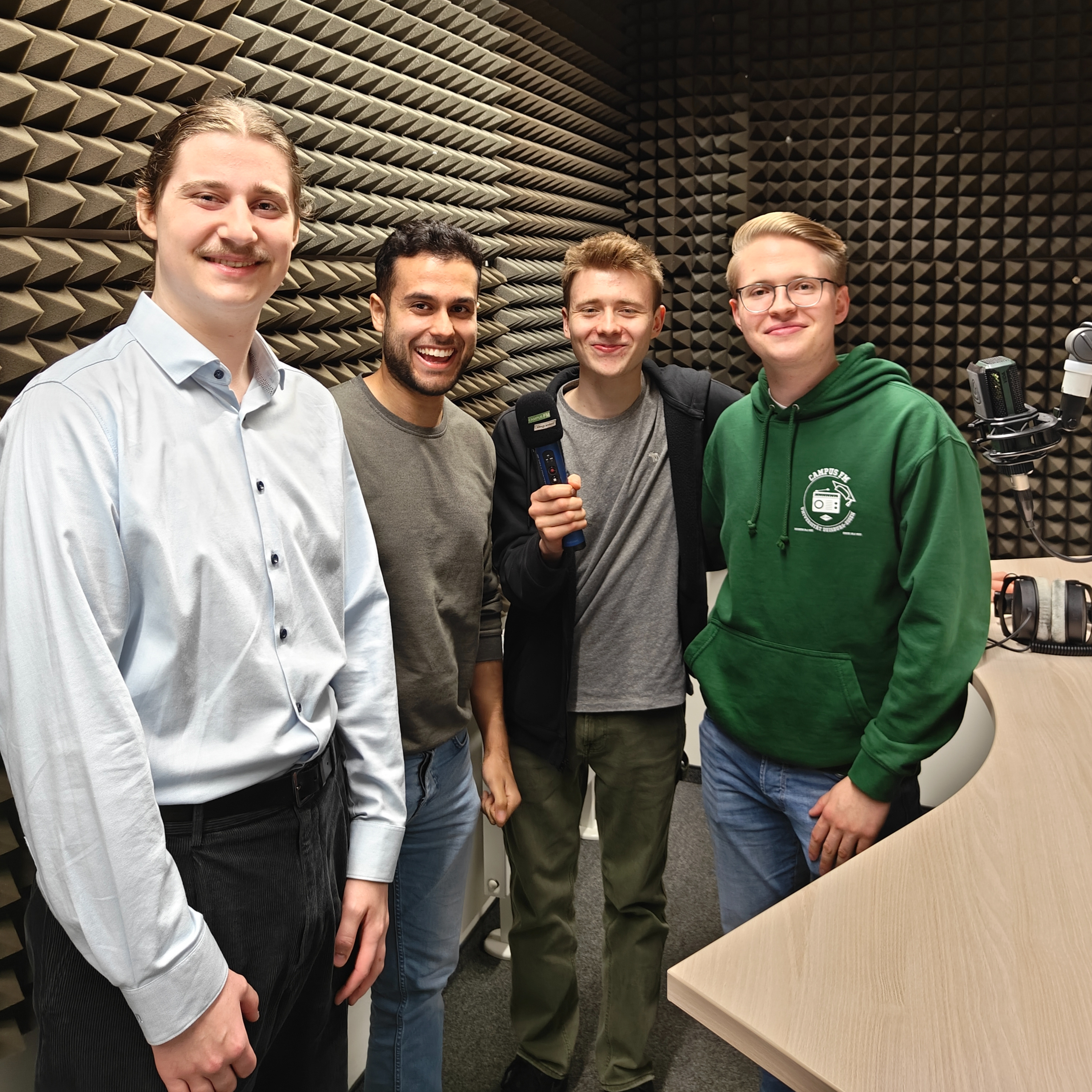 StuPa-Wahl 2024: Noah Degner und Armin Osaj (SliDO) im CampusFM-Interview episode artwork