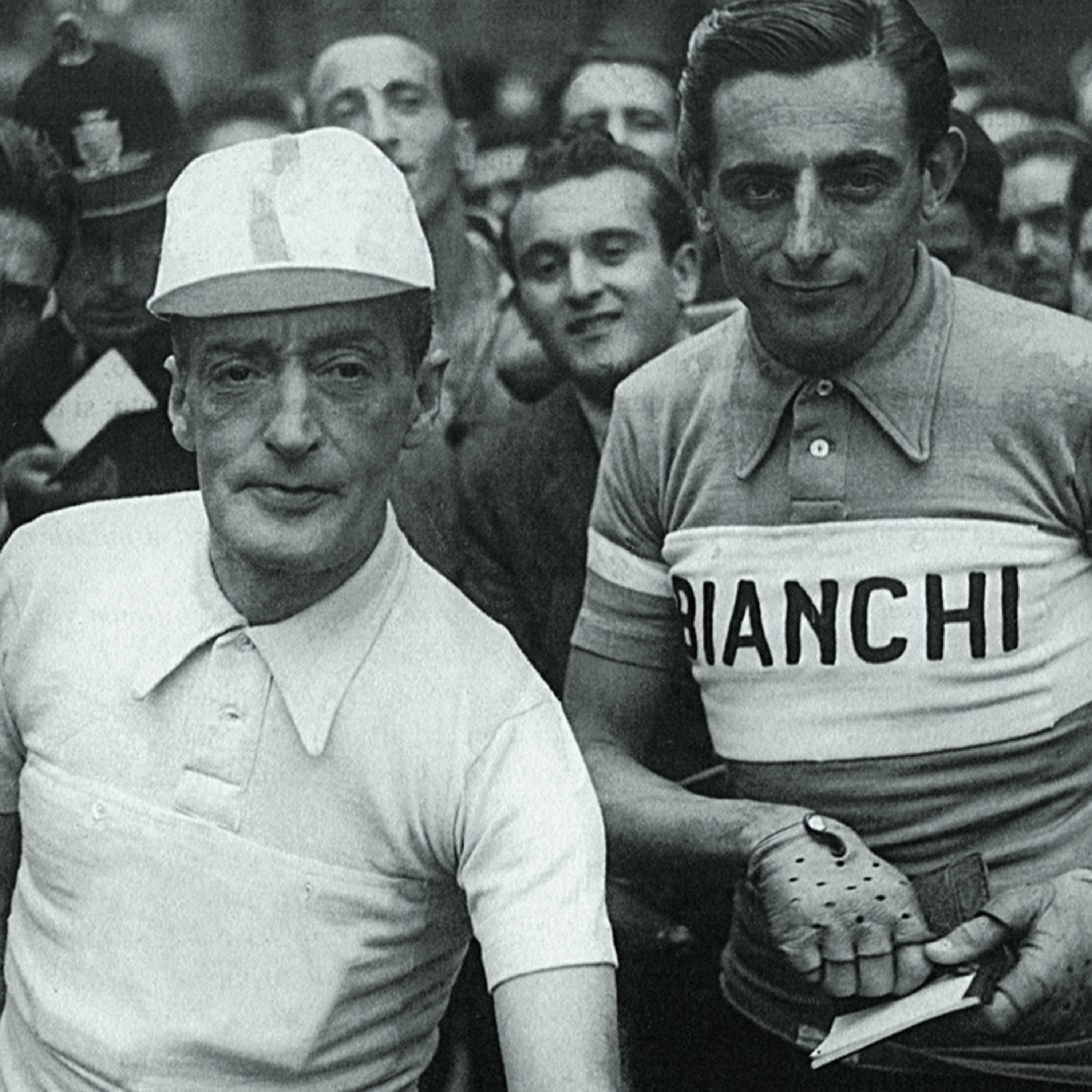 L'assurdo, l'umano, il matto e il dolce Totò: Totò al giro d'Italia episode artwork
